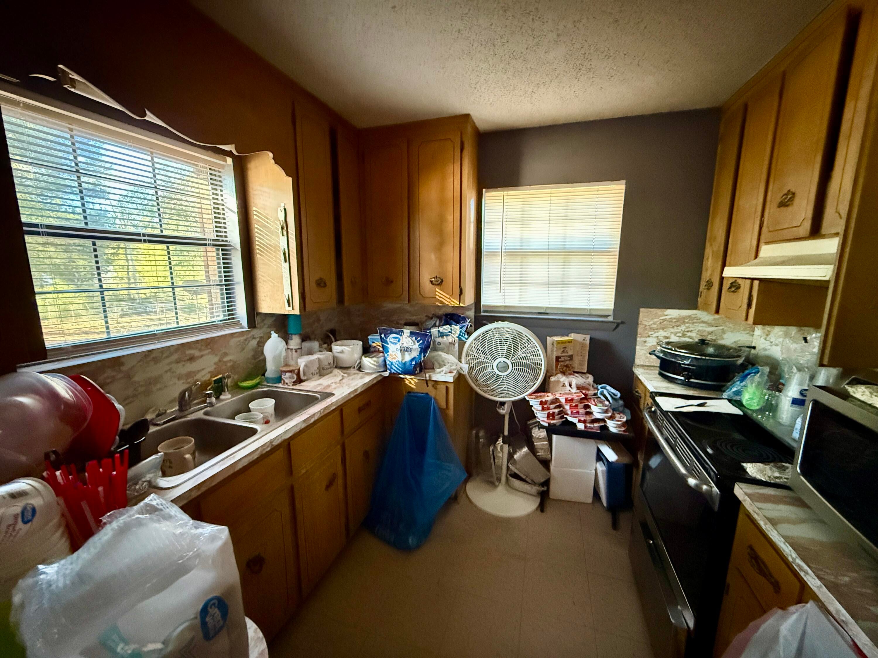 NO RECORDED SUBDIVISION - Residential