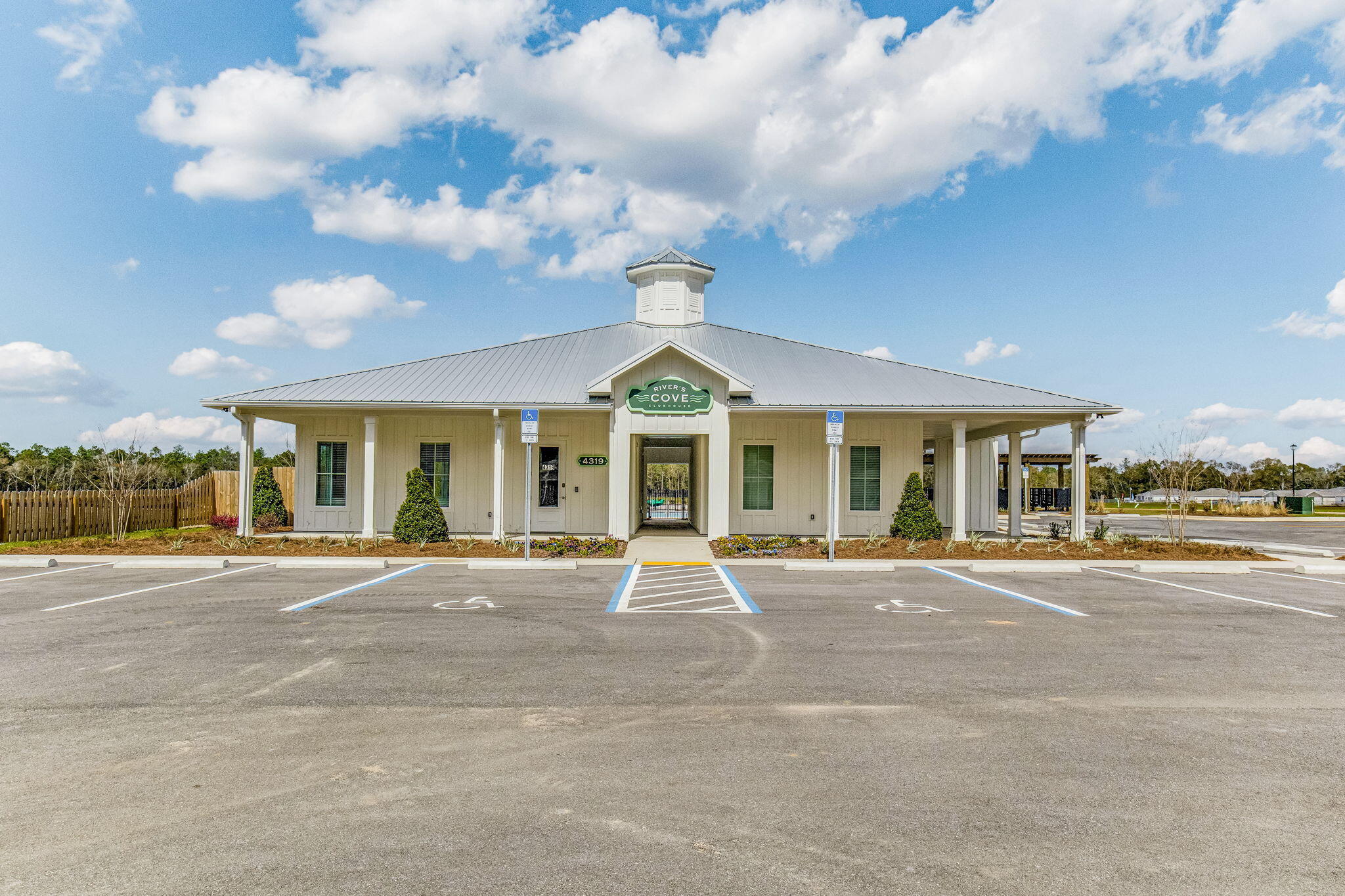 RIVERS COVE - Residential