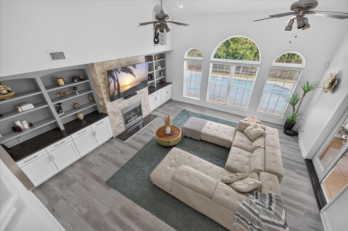 EMERALD POINTE PLAT 3 - Residential