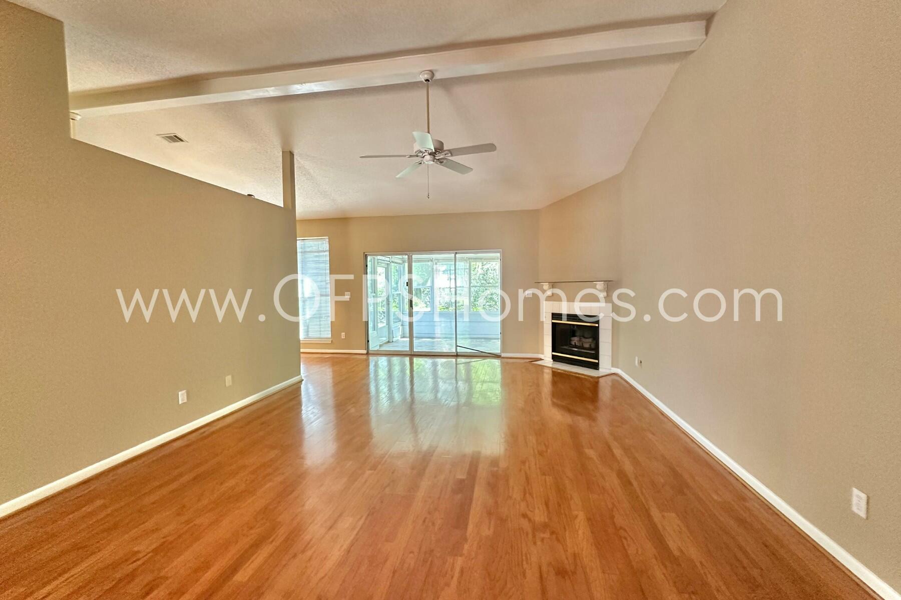 PARKWOOD LANE BLUEWATER BAY - Residential Lease