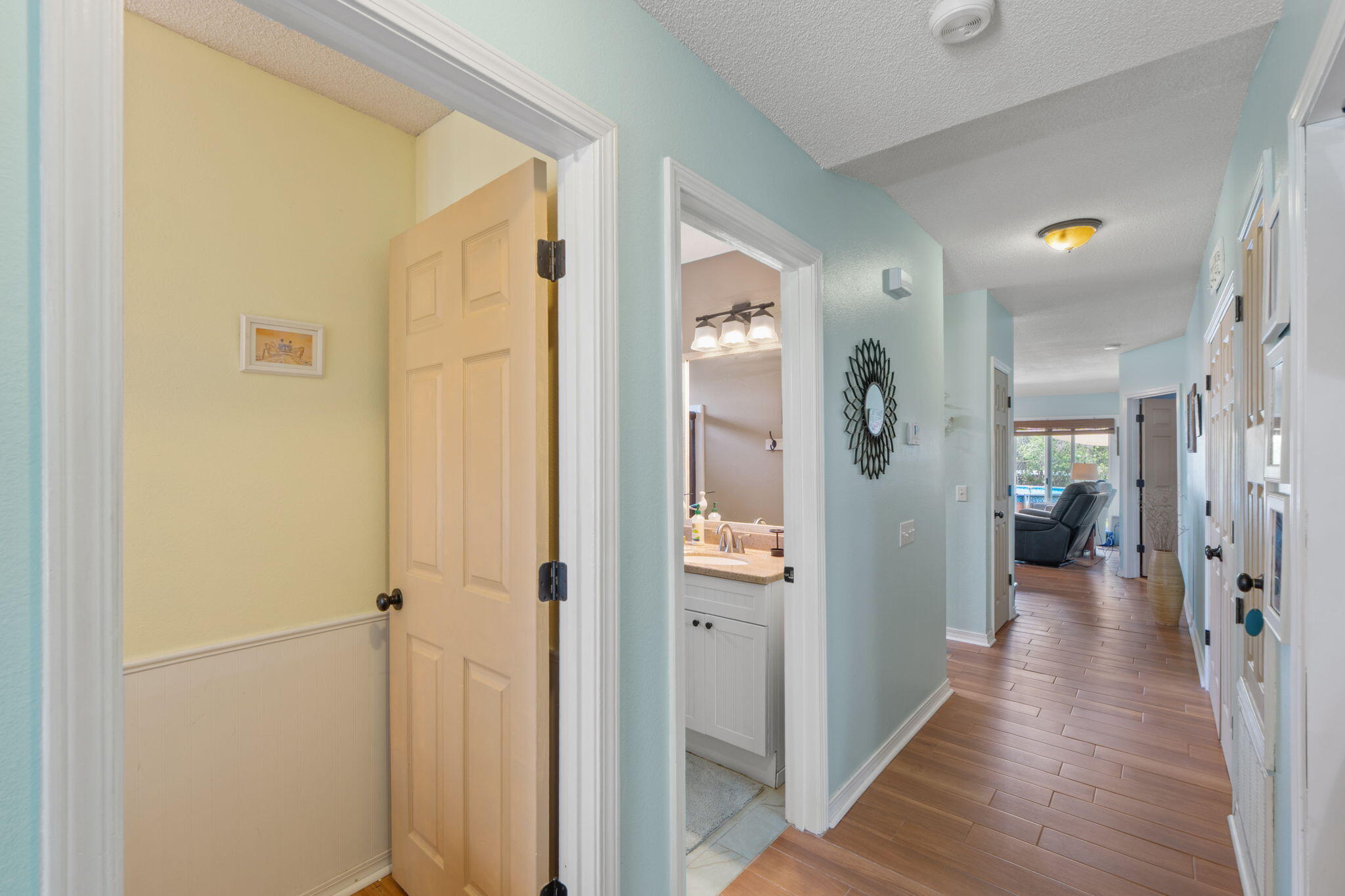 LIGHTHOUSE POINTE - Residential