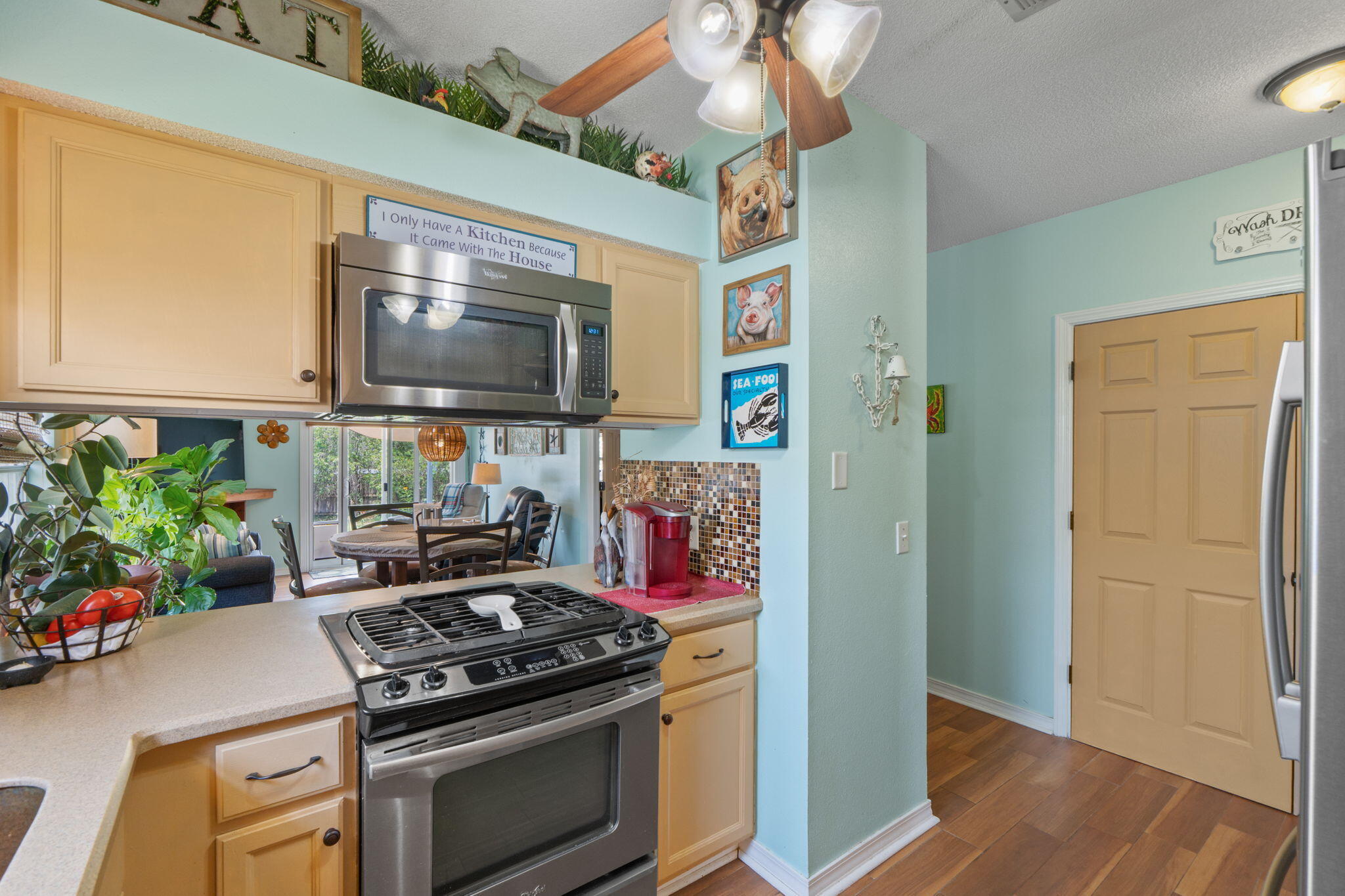 LIGHTHOUSE POINTE - Residential