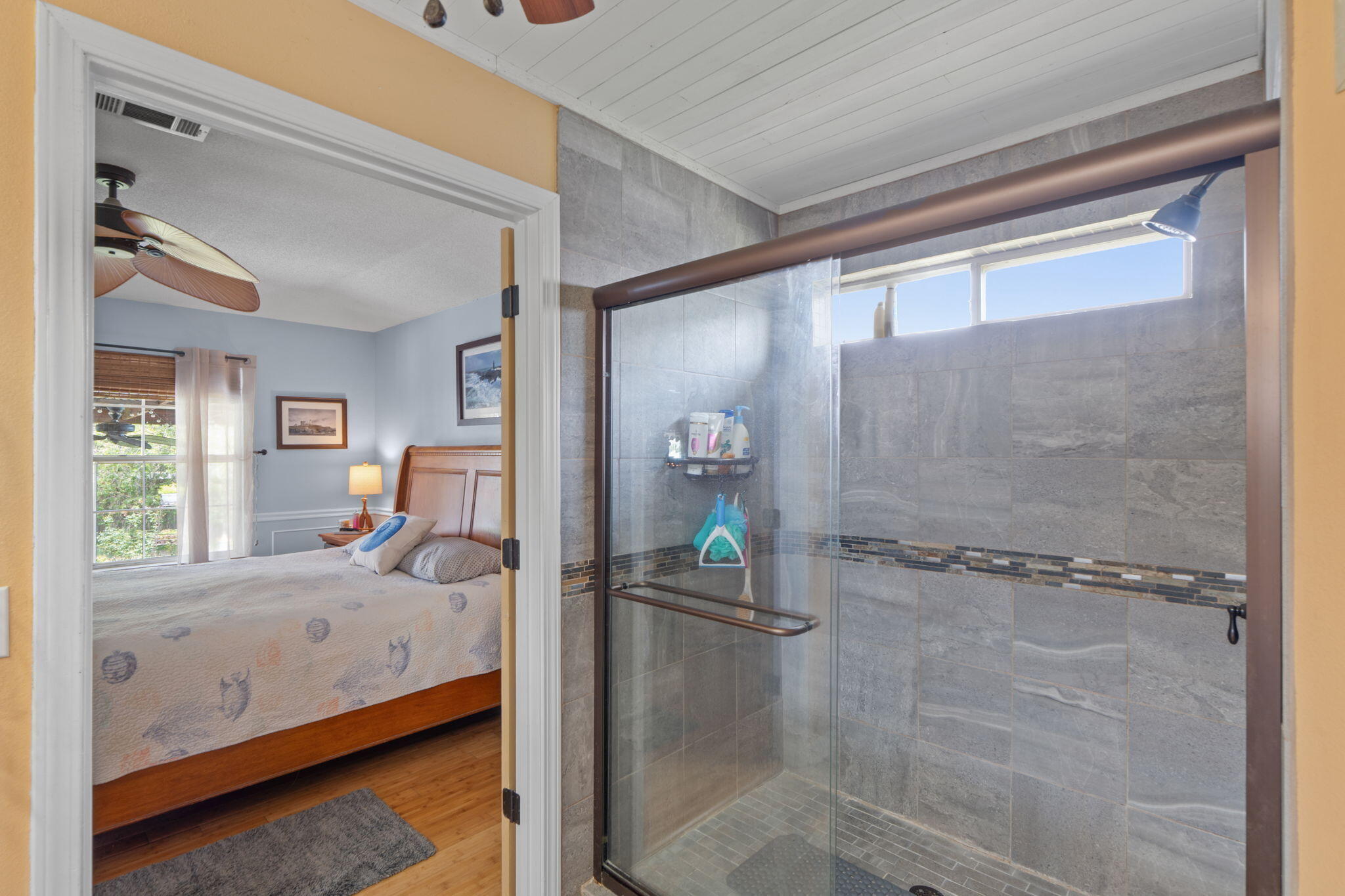 LIGHTHOUSE POINTE - Residential