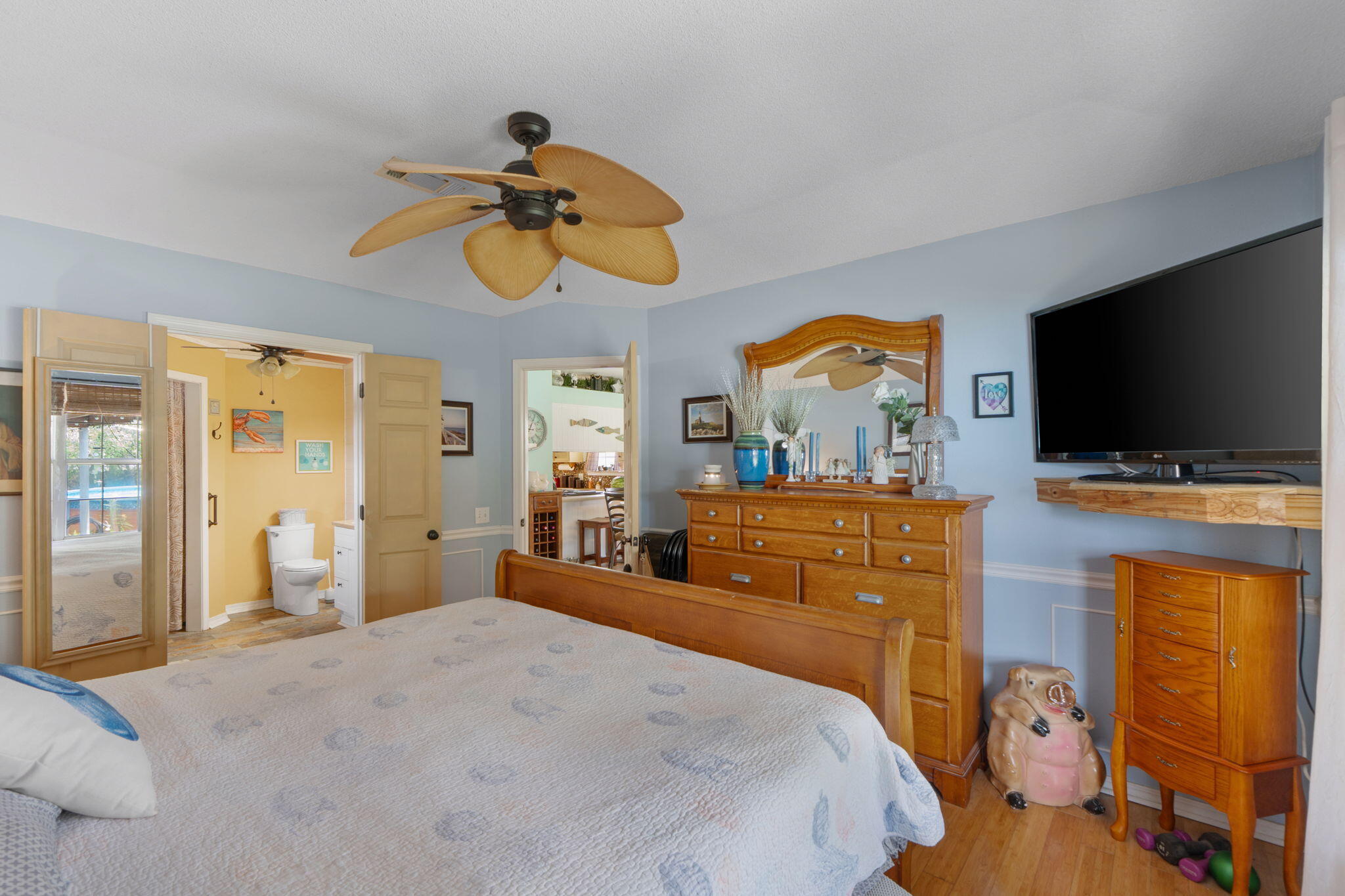 LIGHTHOUSE POINTE - Residential