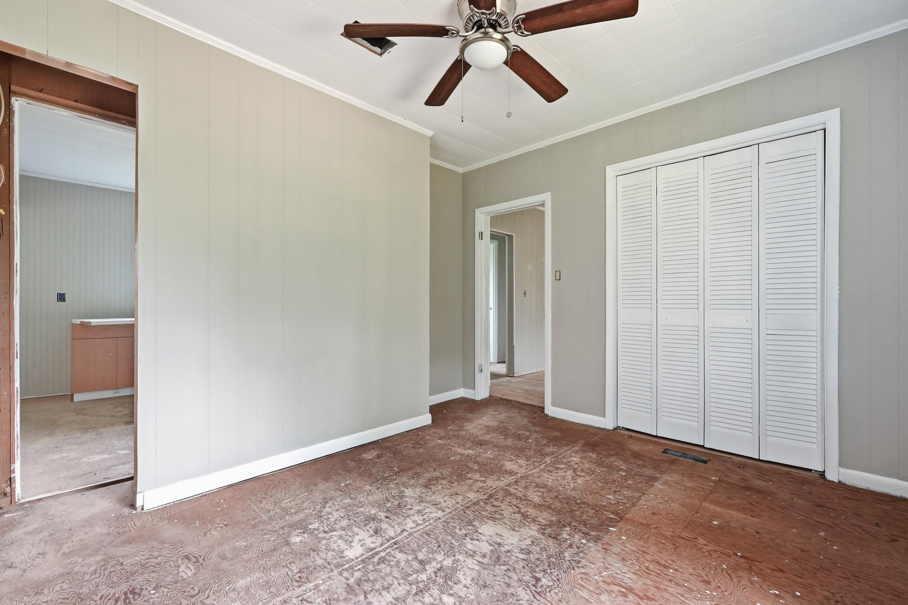 NO RECORDED SUBDIVISION - Residential