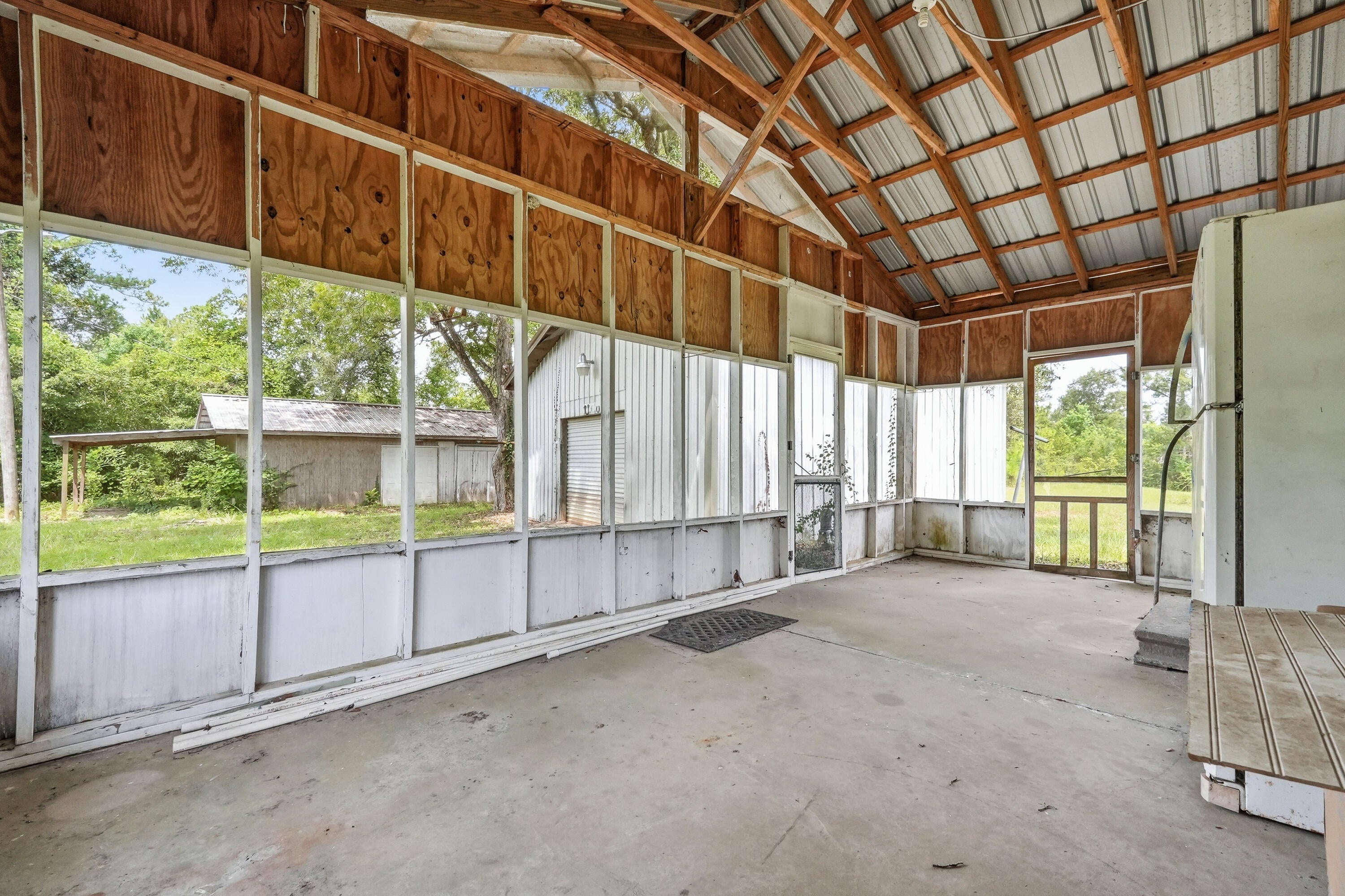 NO RECORDED SUBDIVISION - Residential
