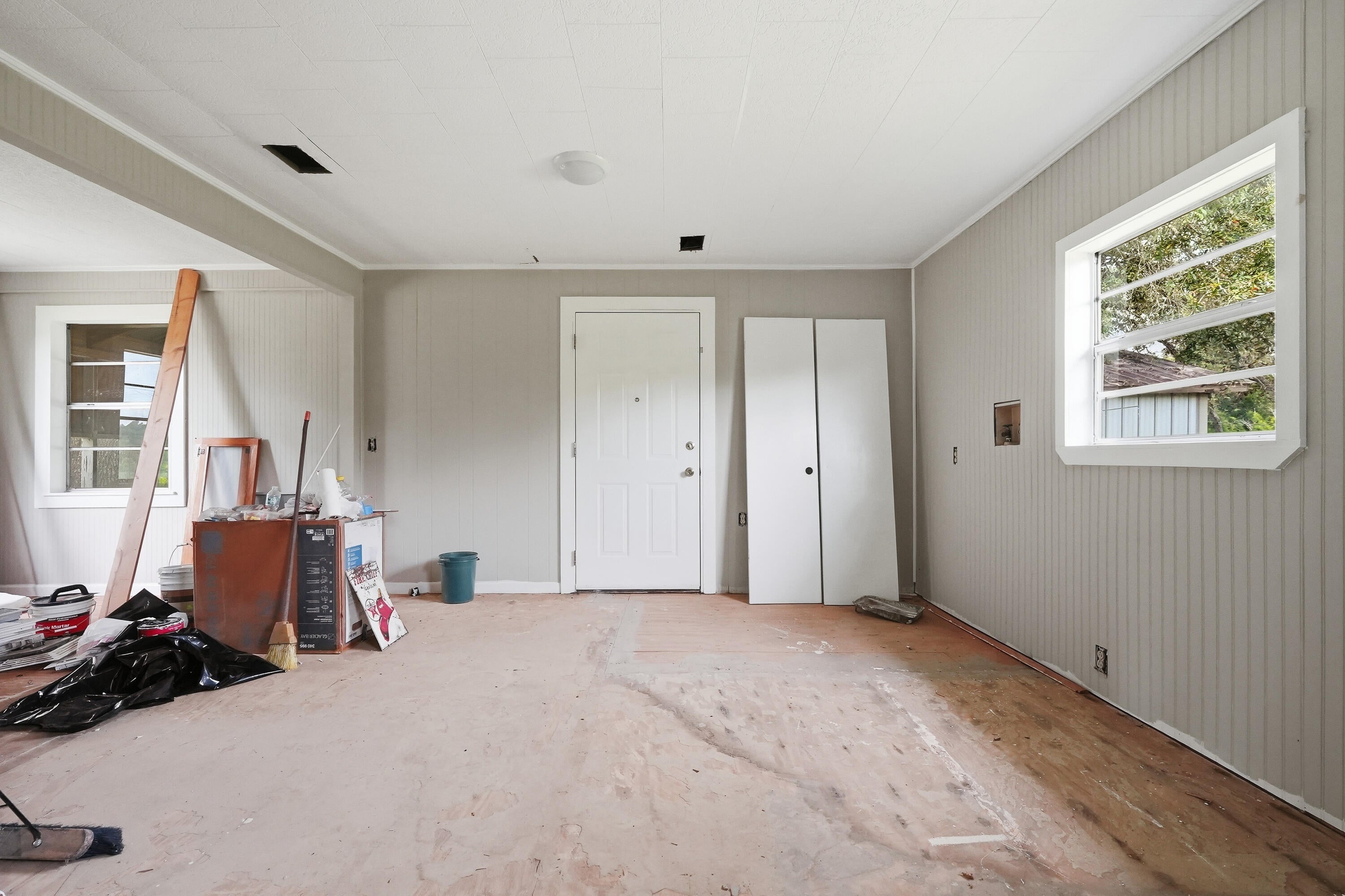 NO RECORDED SUBDIVISION - Residential