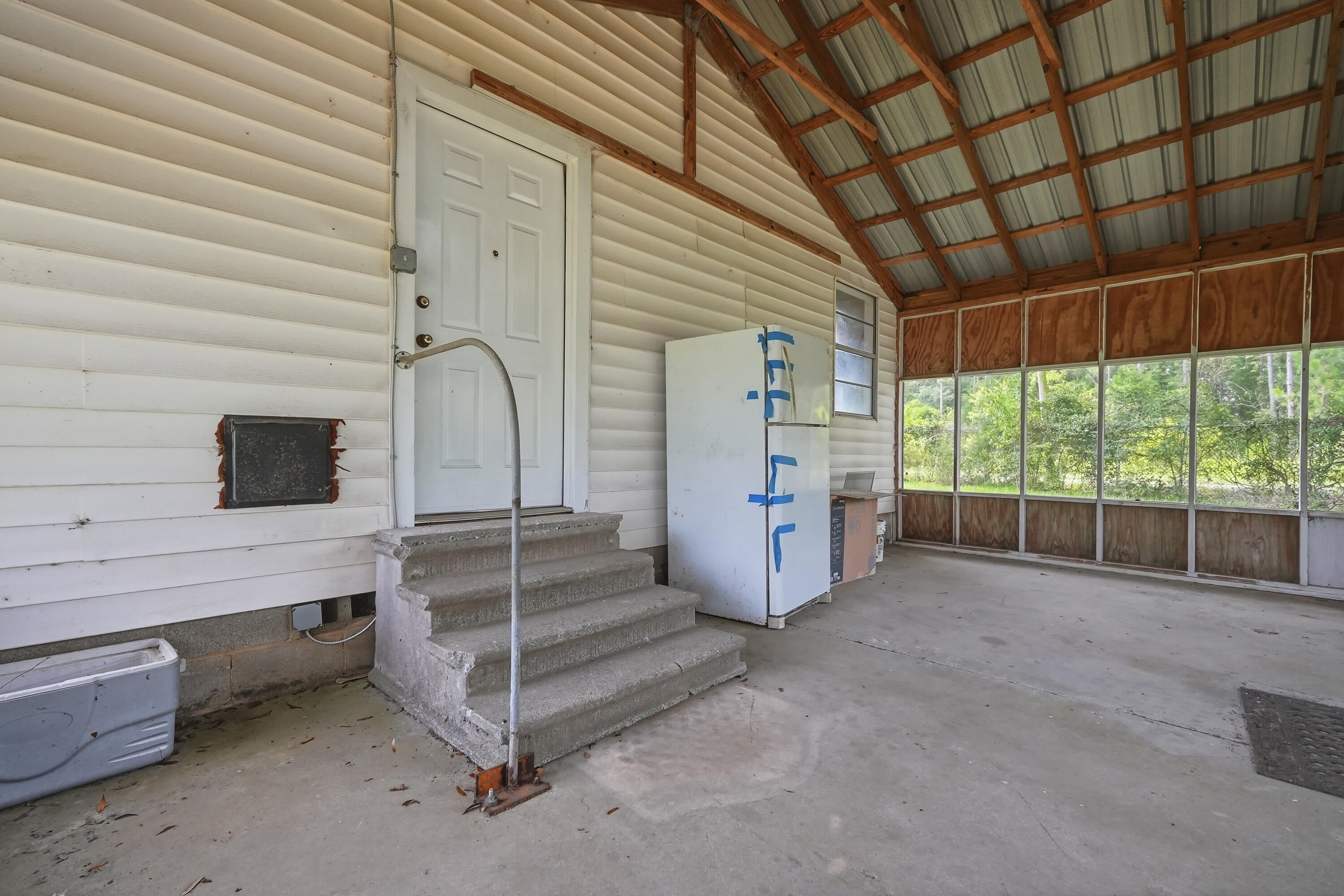 NO RECORDED SUBDIVISION - Residential