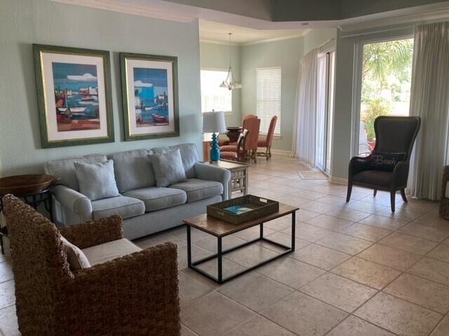 CRYSTAL COVE - Residential Lease