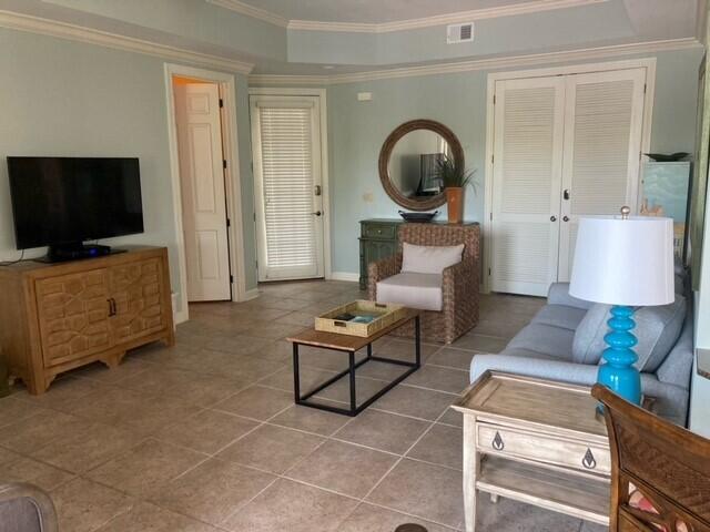 CRYSTAL COVE - Residential Lease