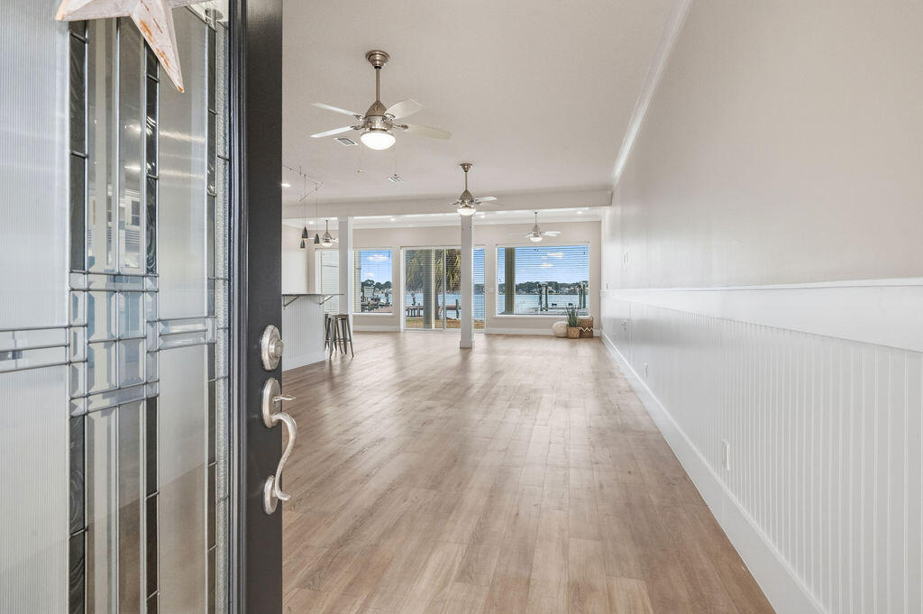 LIGHTHOUSE POINTE - Residential
