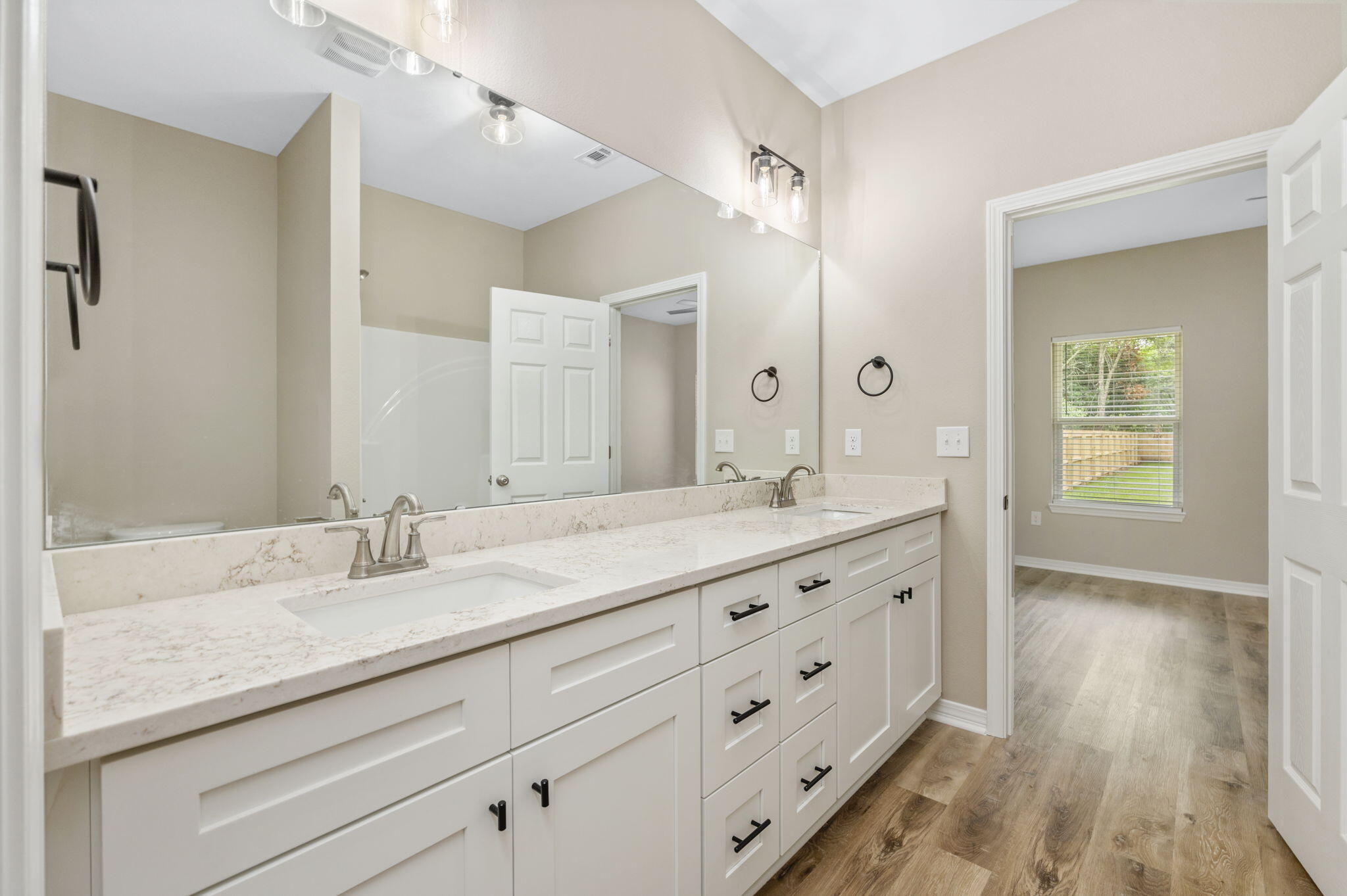 CRESTVIEW - Residential
