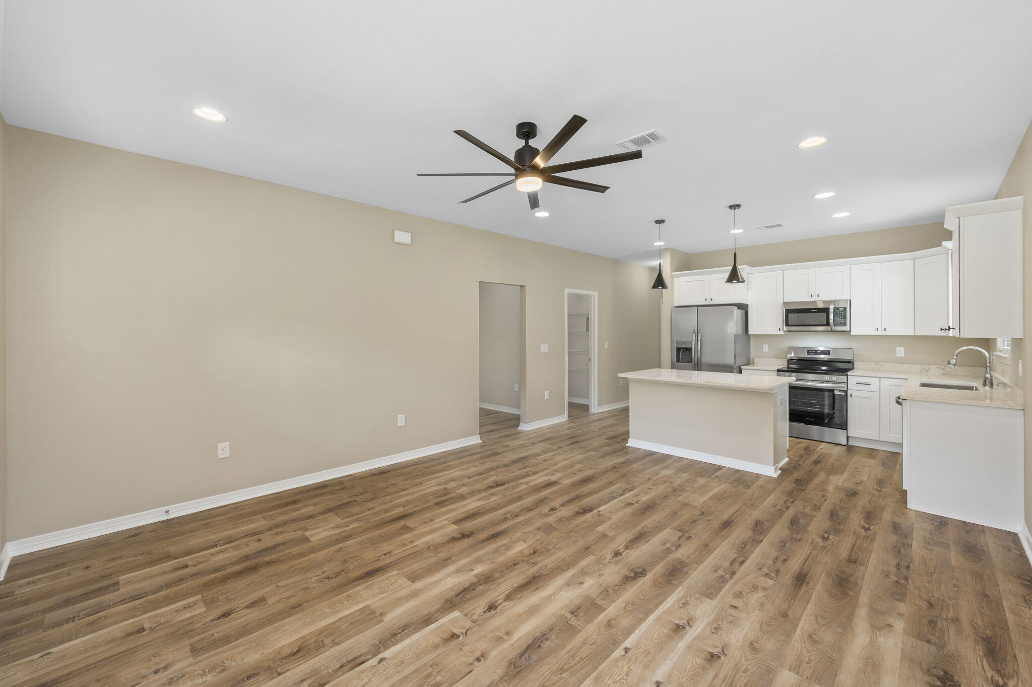CRESTVIEW - Residential