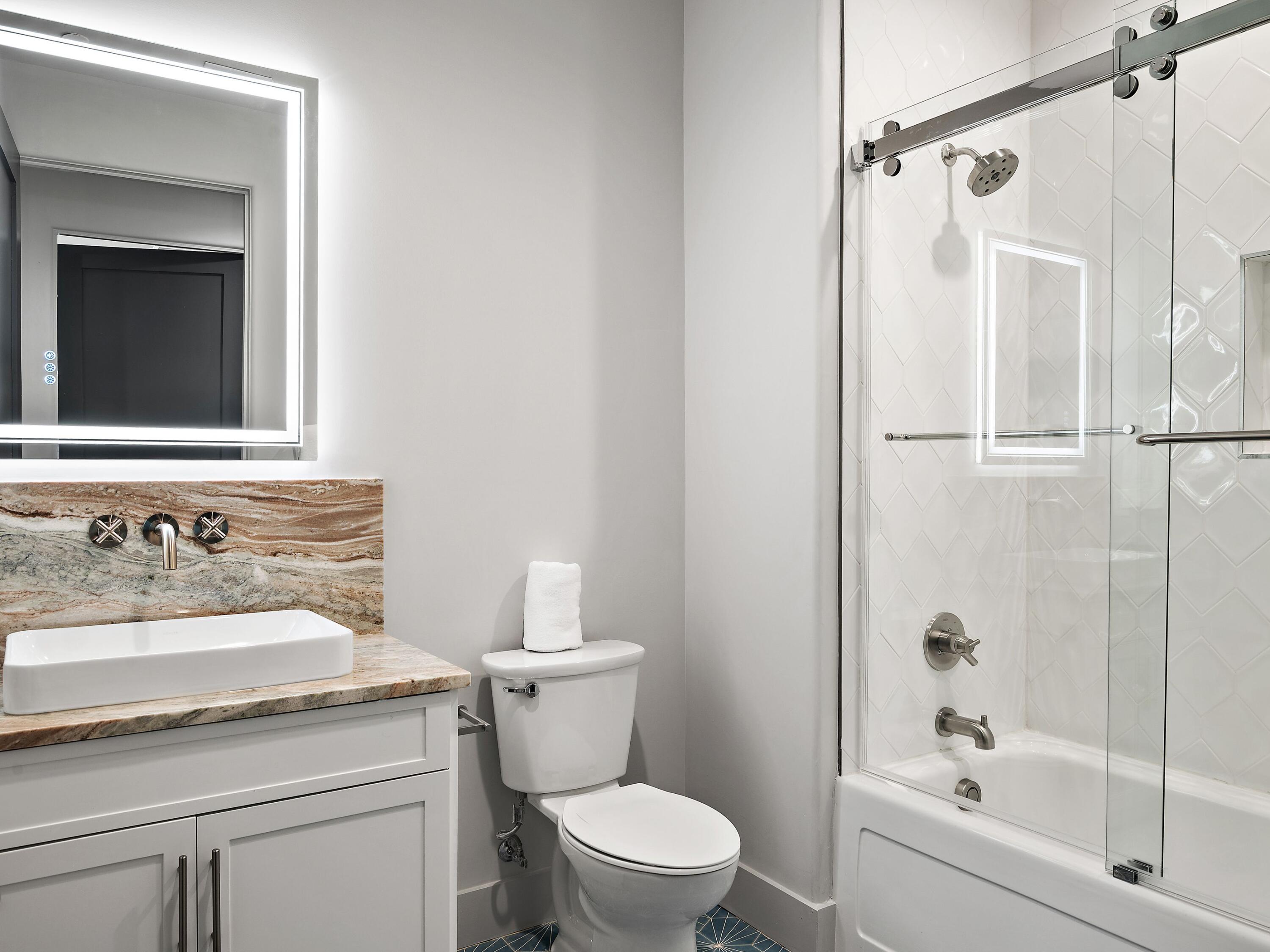 DeLuna Place Townhomes - Residential