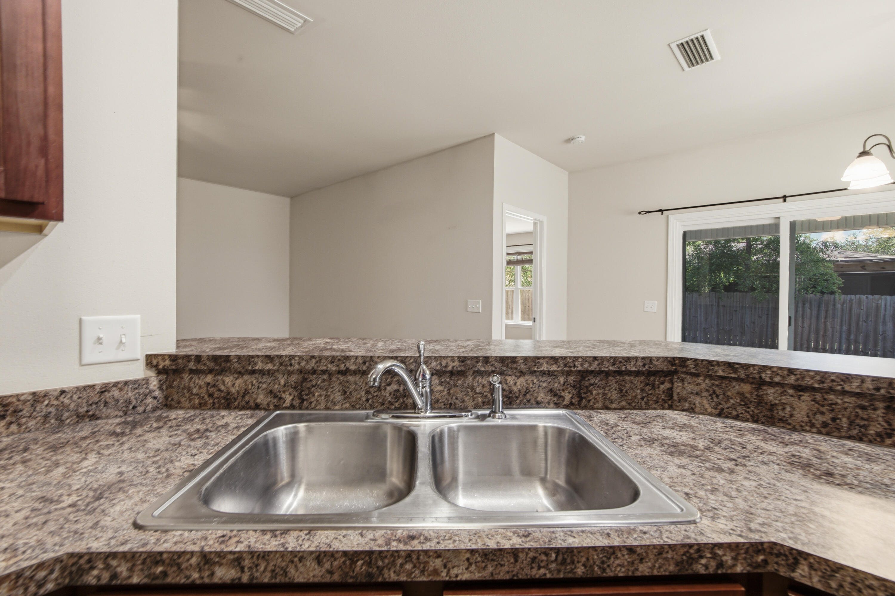 HUNTERS RIDGE - Residential