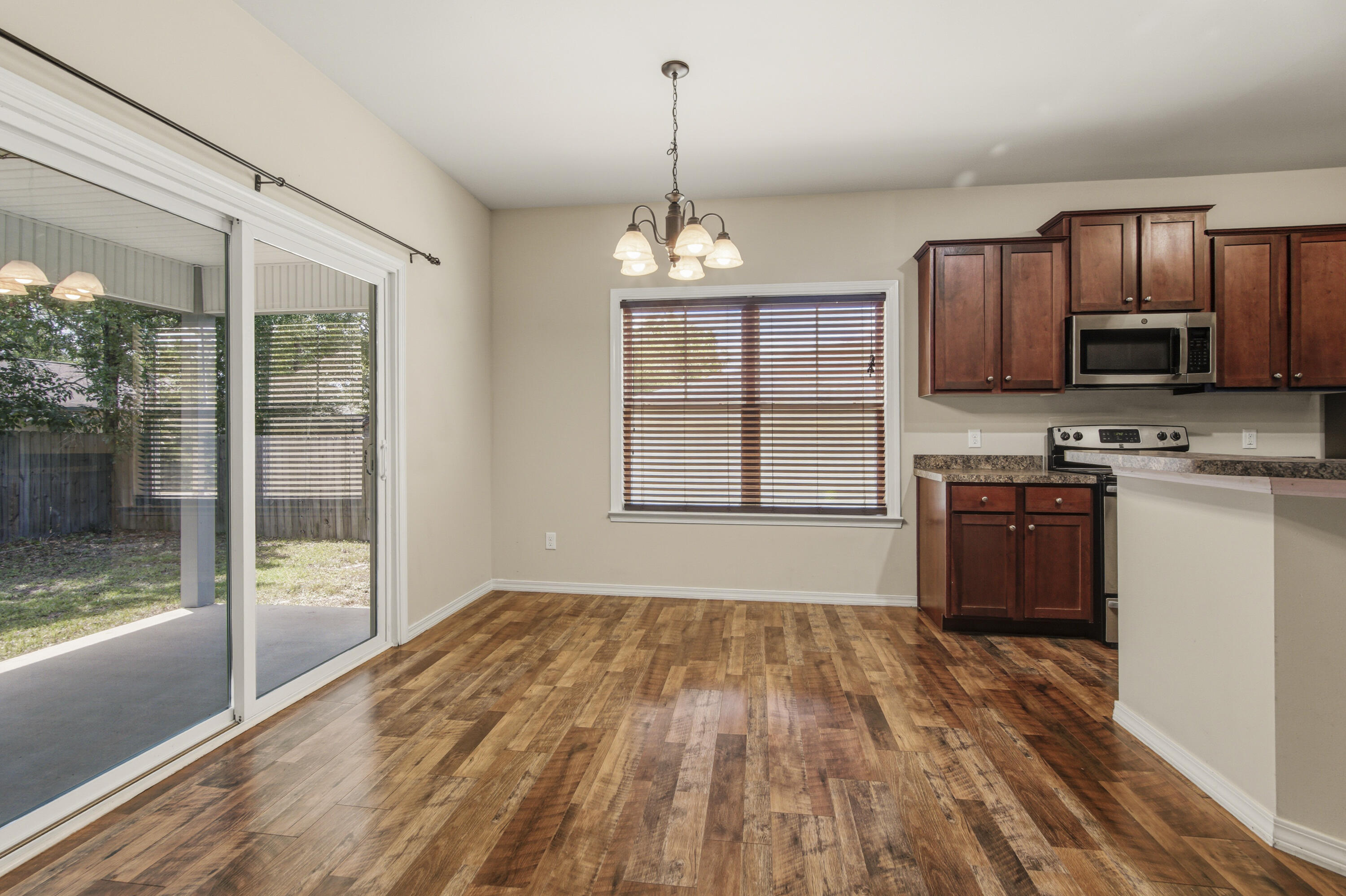 HUNTERS RIDGE - Residential