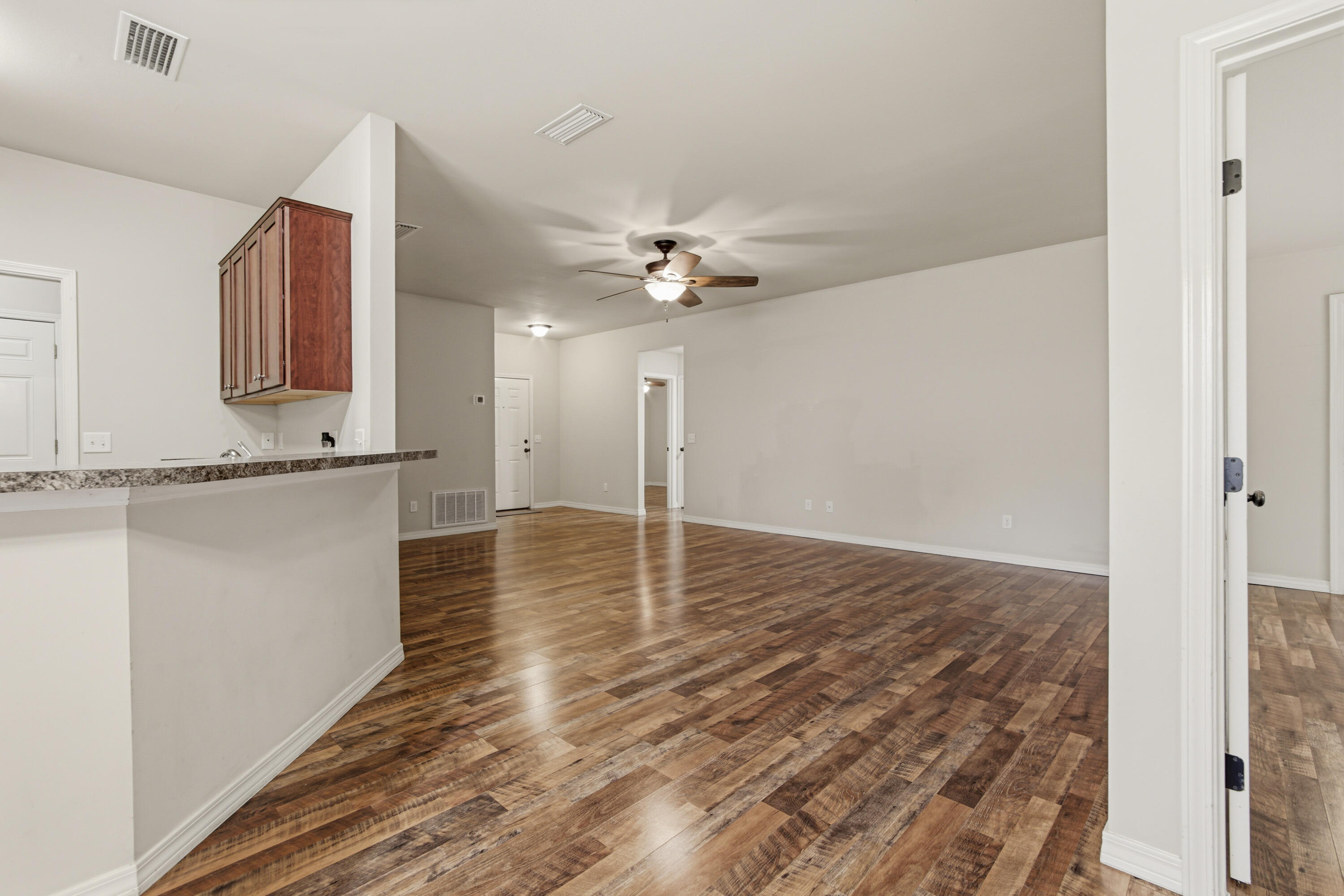 HUNTERS RIDGE - Residential