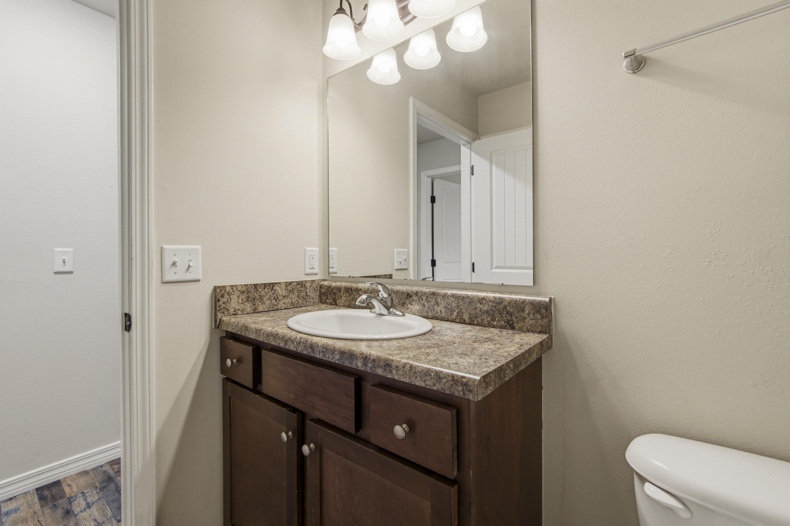 HUNTERS RIDGE - Residential