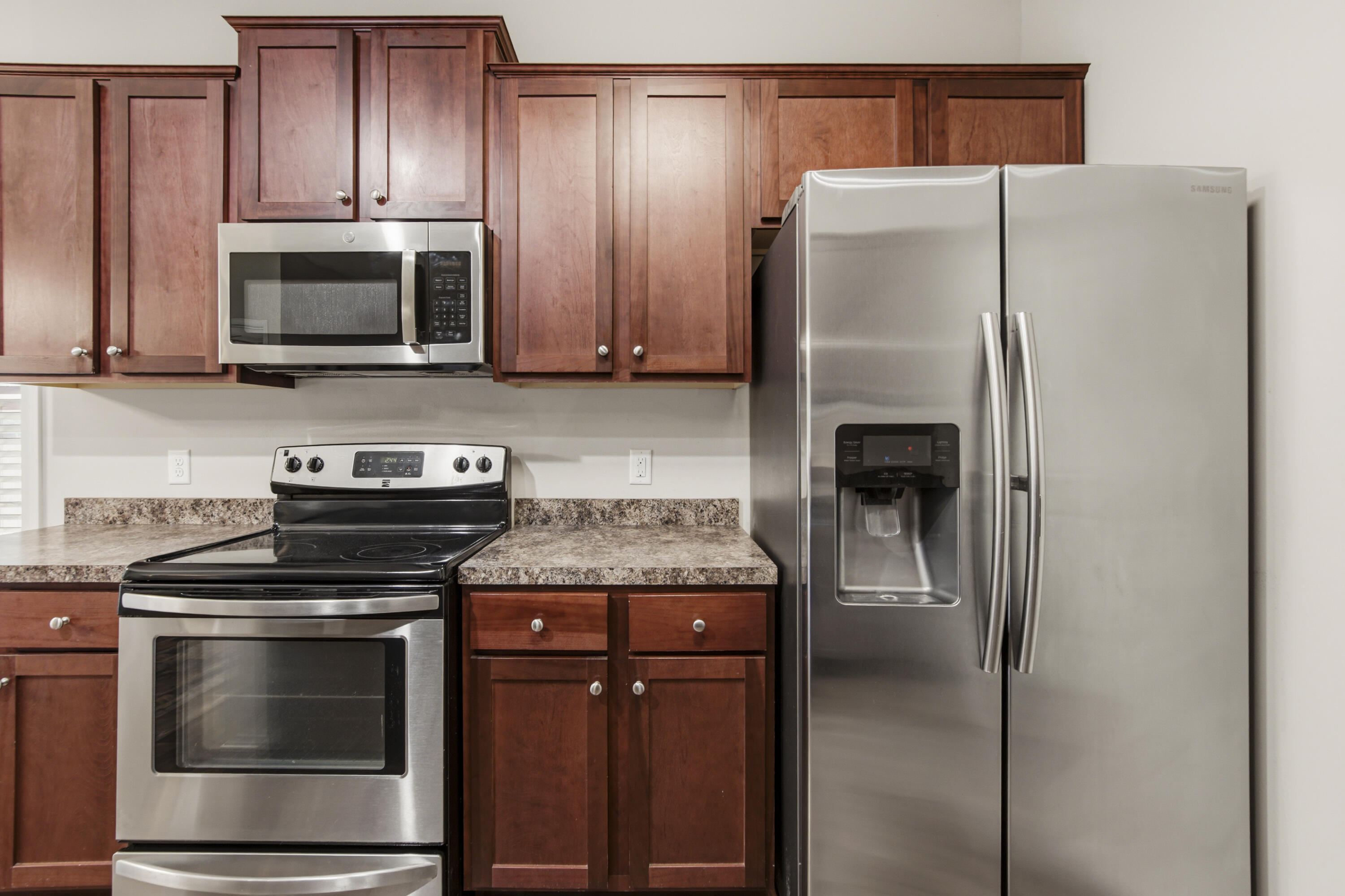 HUNTERS RIDGE - Residential