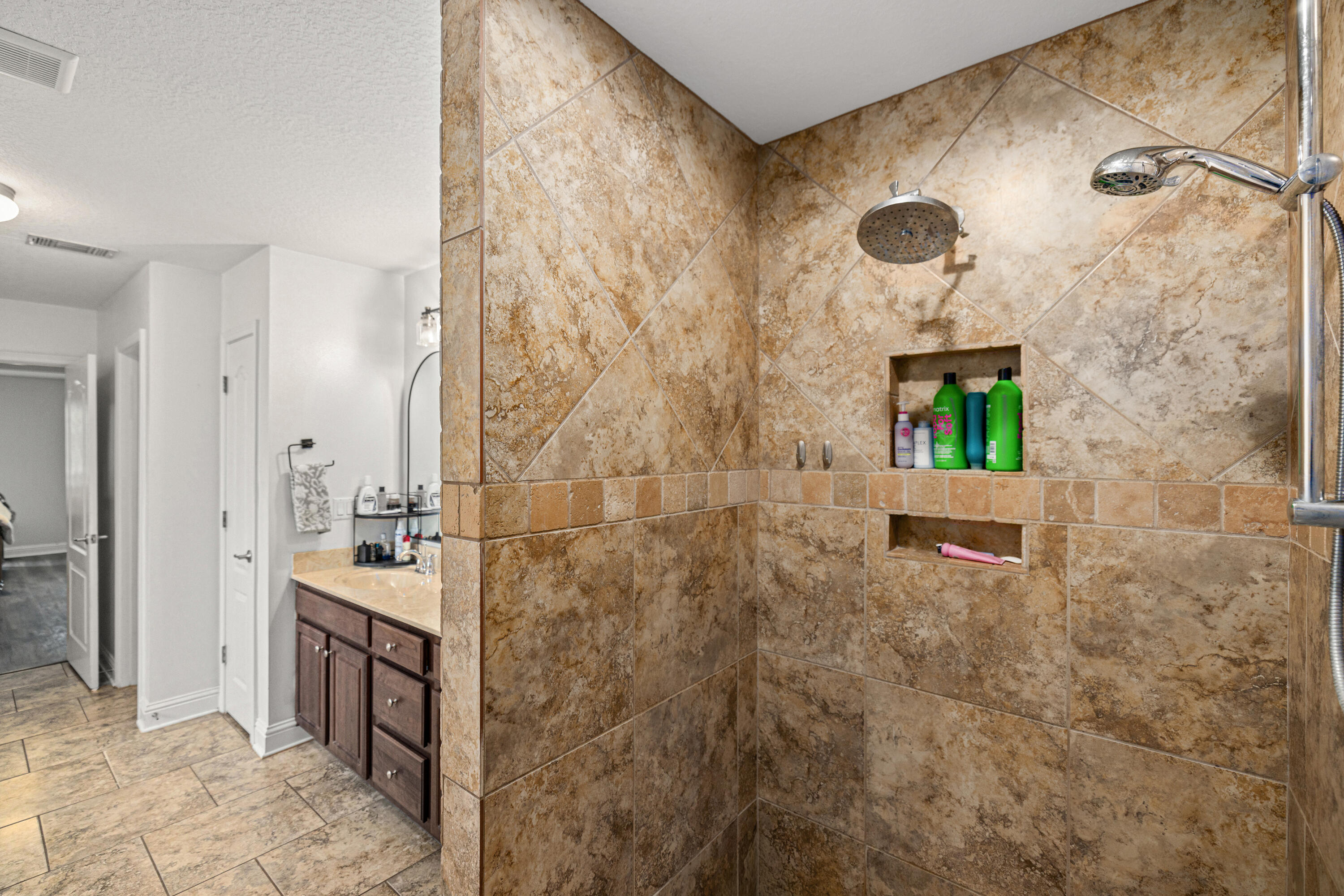 BROOKE ESTATES PH III - Residential