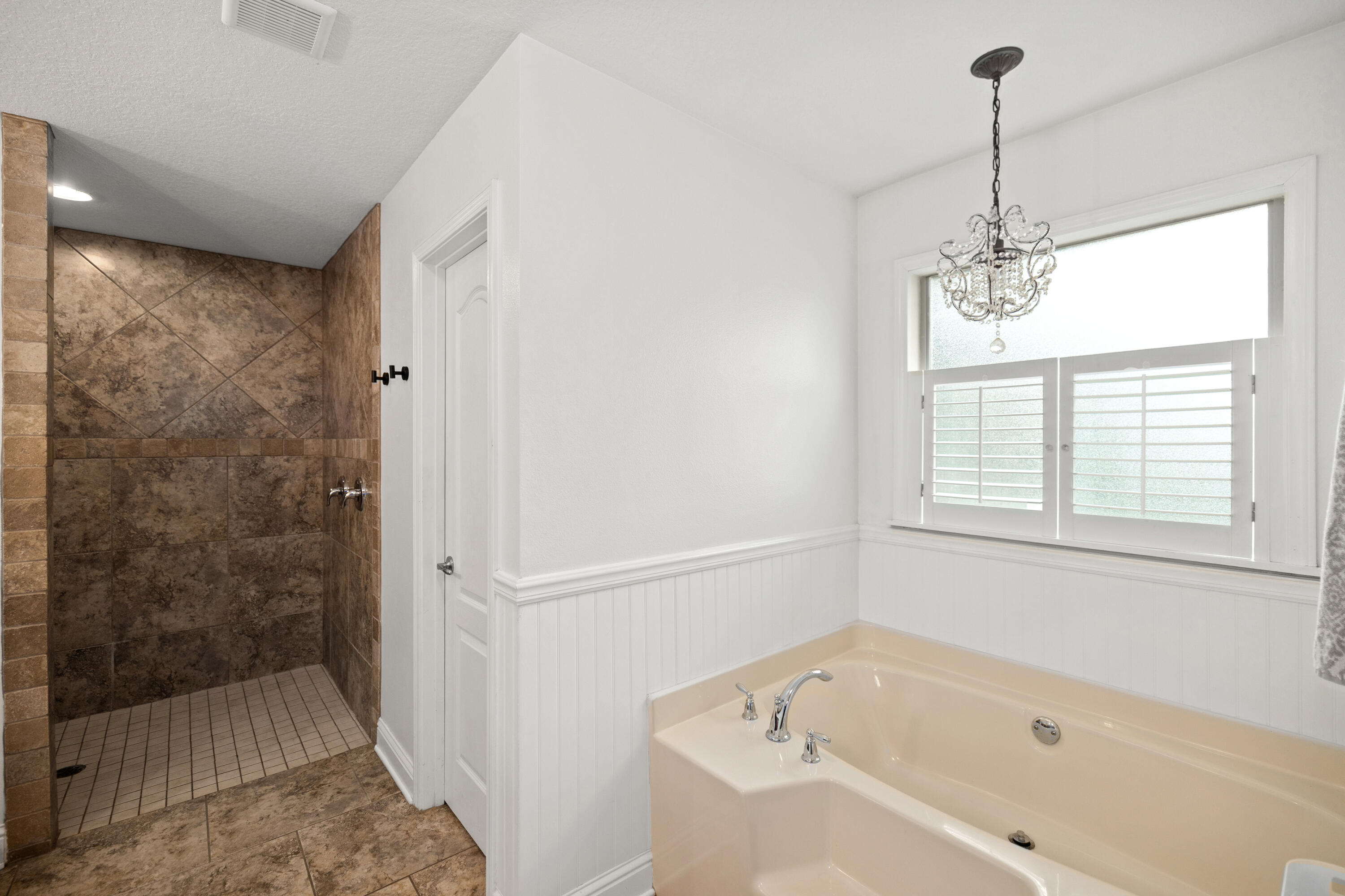 BROOKE ESTATES PH III - Residential