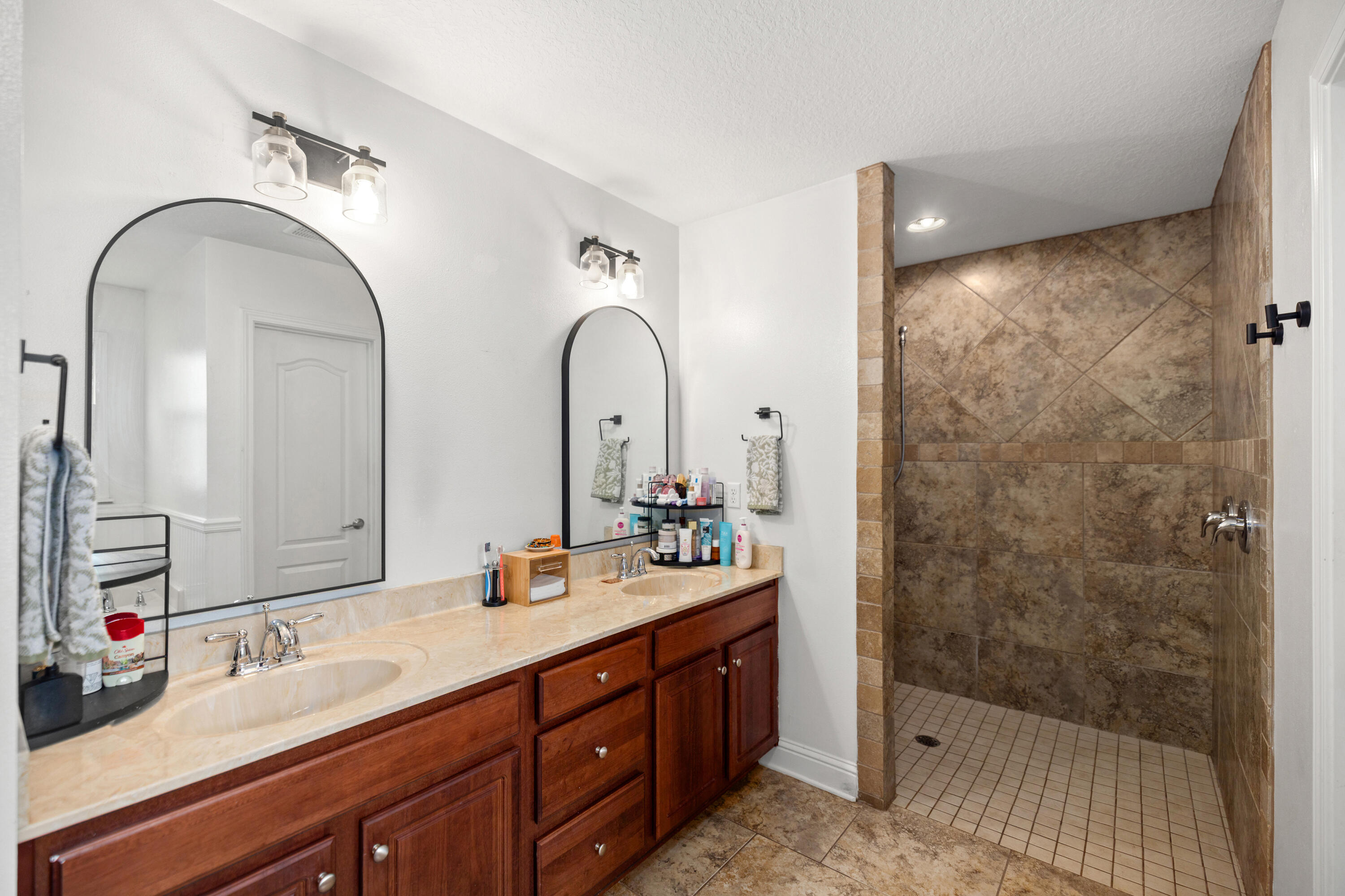 BROOKE ESTATES PH III - Residential
