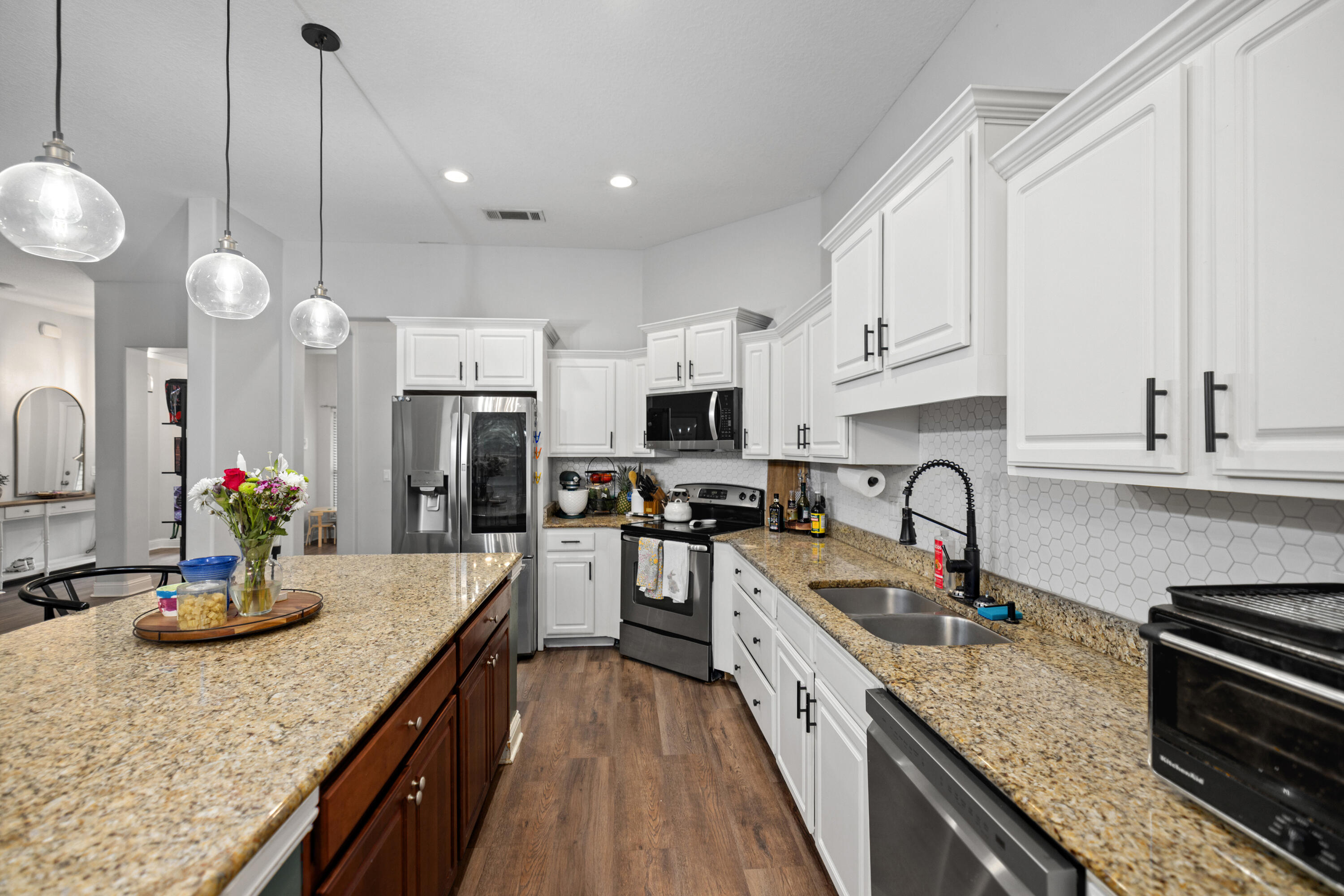 BROOKE ESTATES PH III - Residential