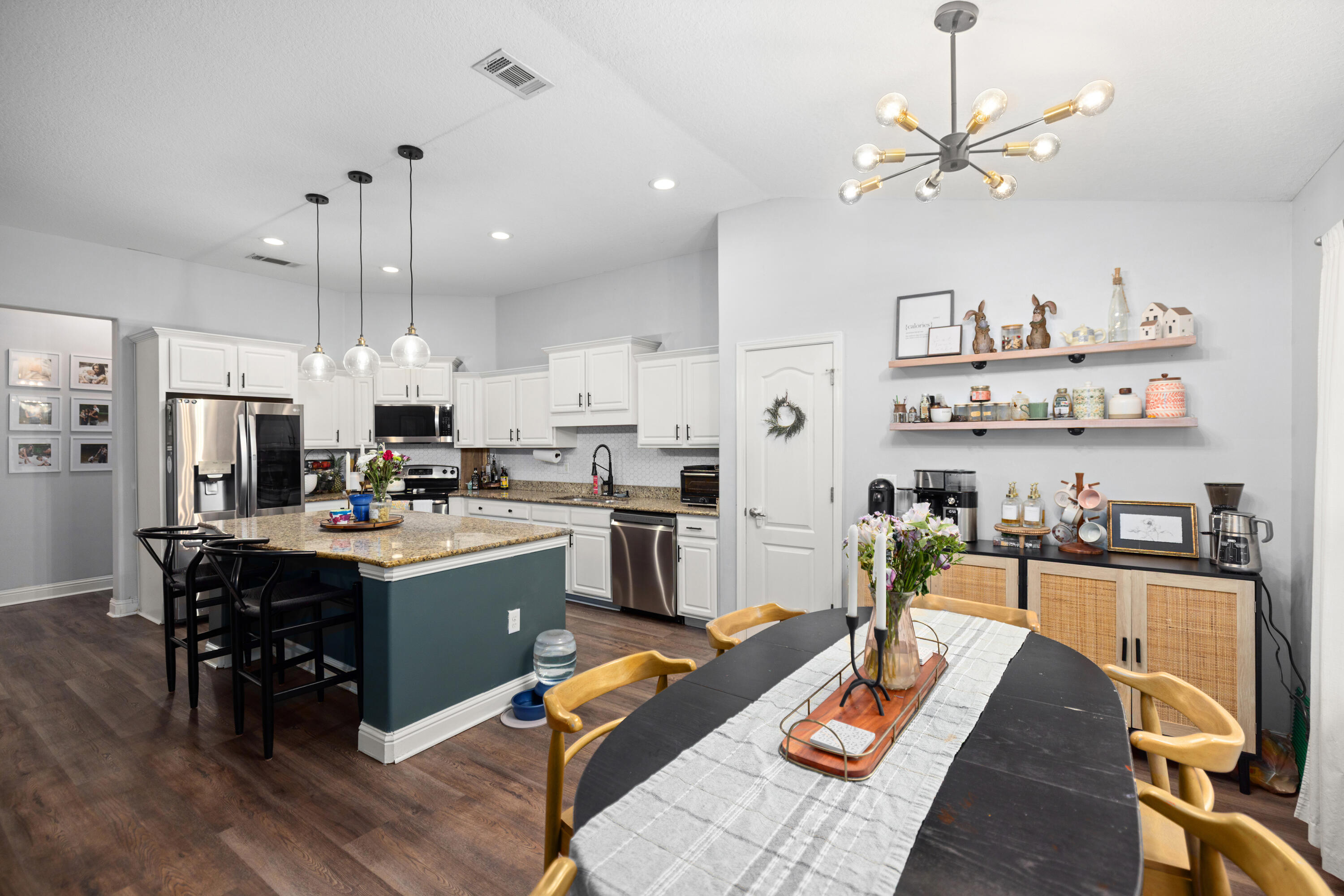 BROOKE ESTATES PH III - Residential