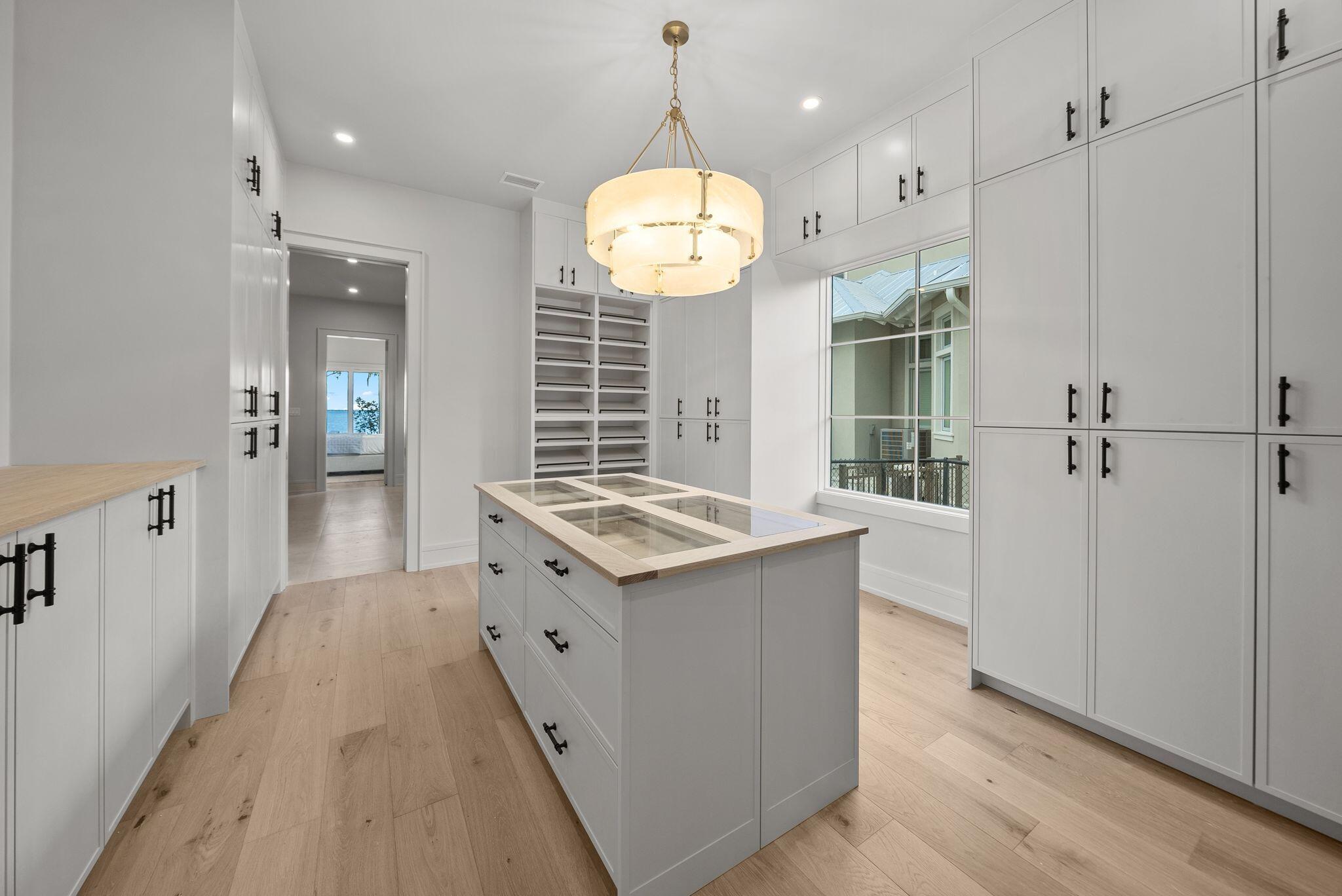 DRIFTWOOD ESTATES - Residential