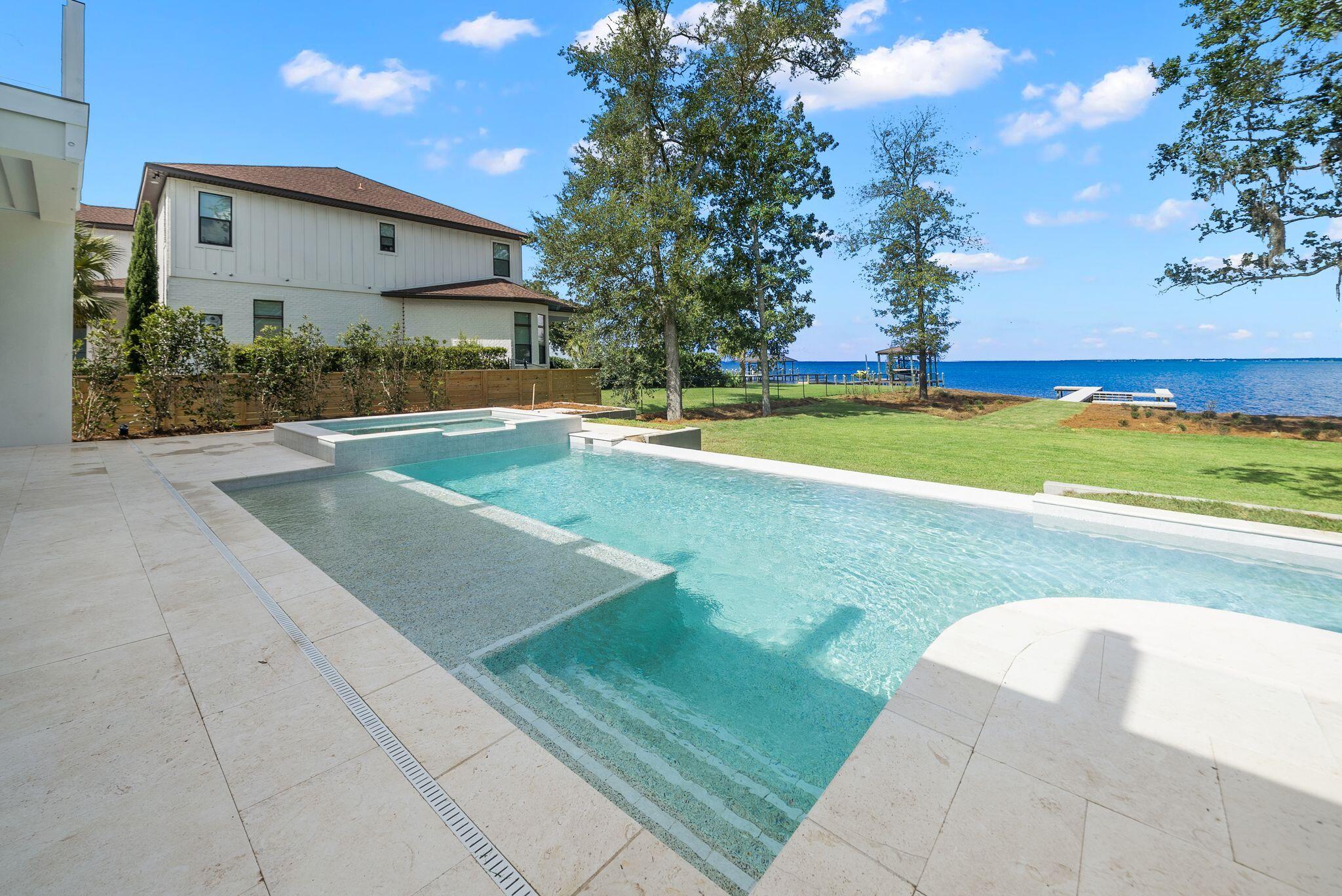 DRIFTWOOD ESTATES - Residential
