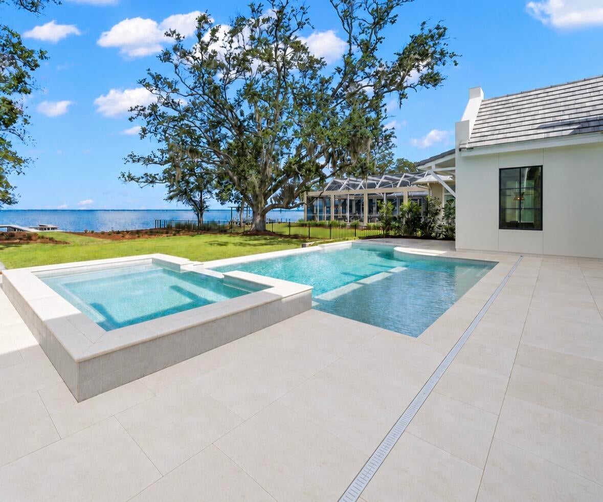 DRIFTWOOD ESTATES - Residential