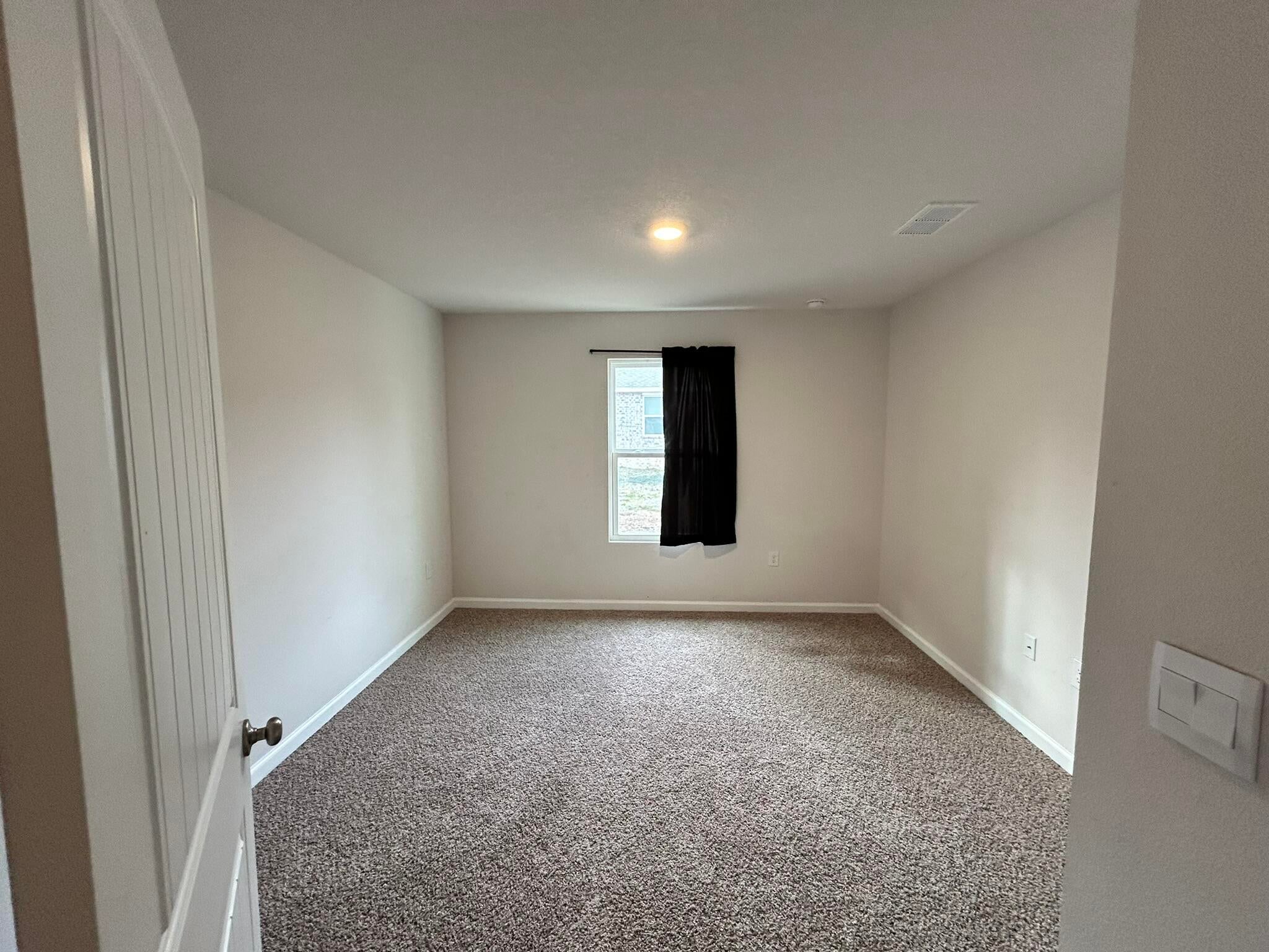 LAKERIDGE EST - Residential Lease