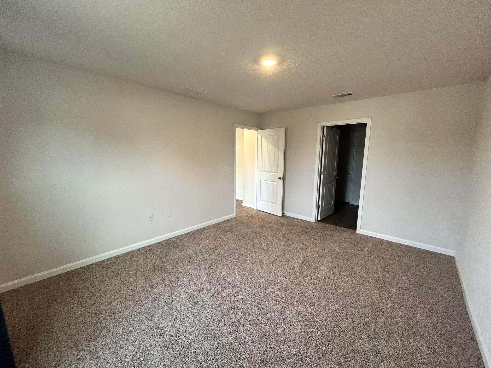 LAKERIDGE EST - Residential Lease