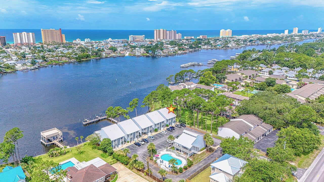 DOCKSIDE NORTH CONDO - Residential
