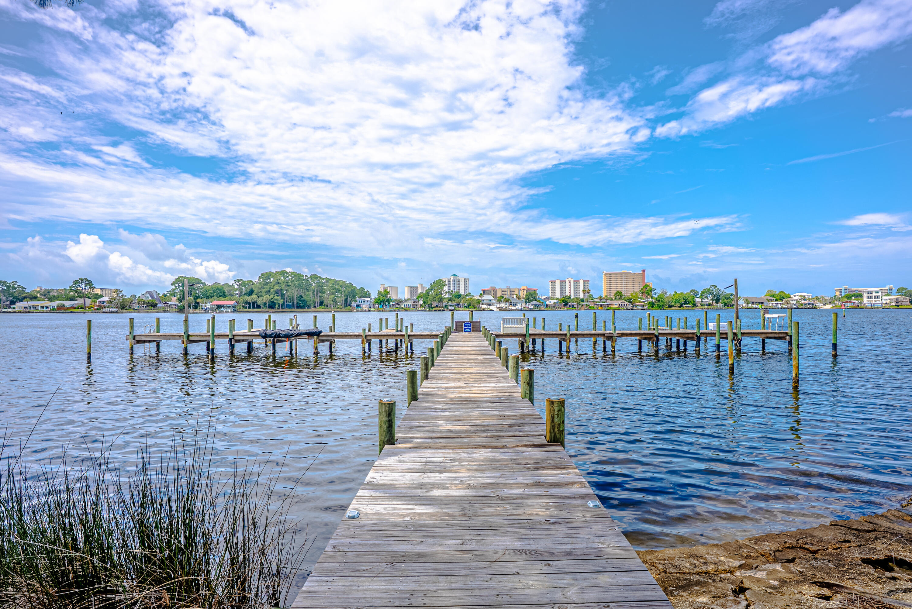 DOCKSIDE NORTH CONDO - Residential