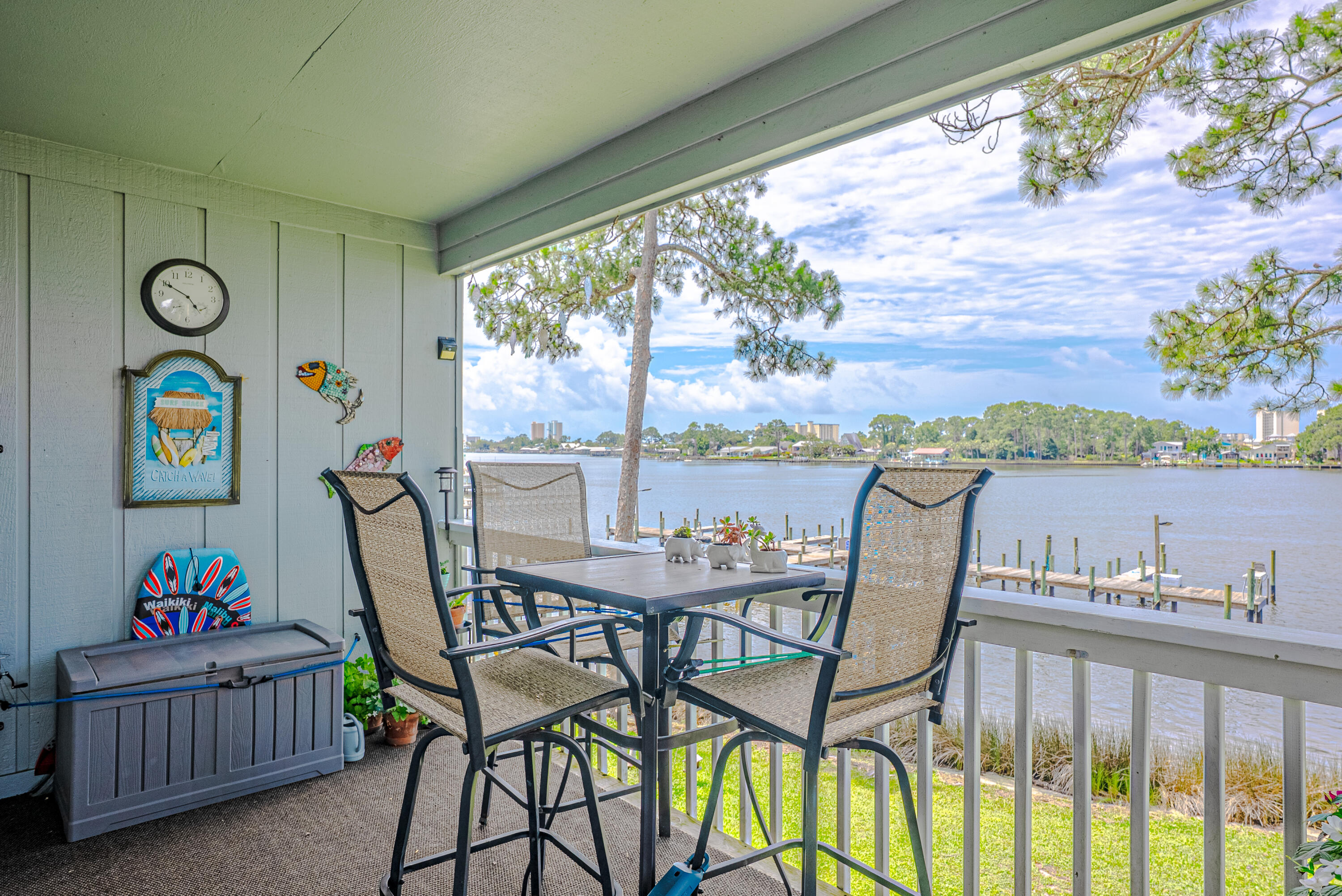 DOCKSIDE NORTH CONDO - Residential