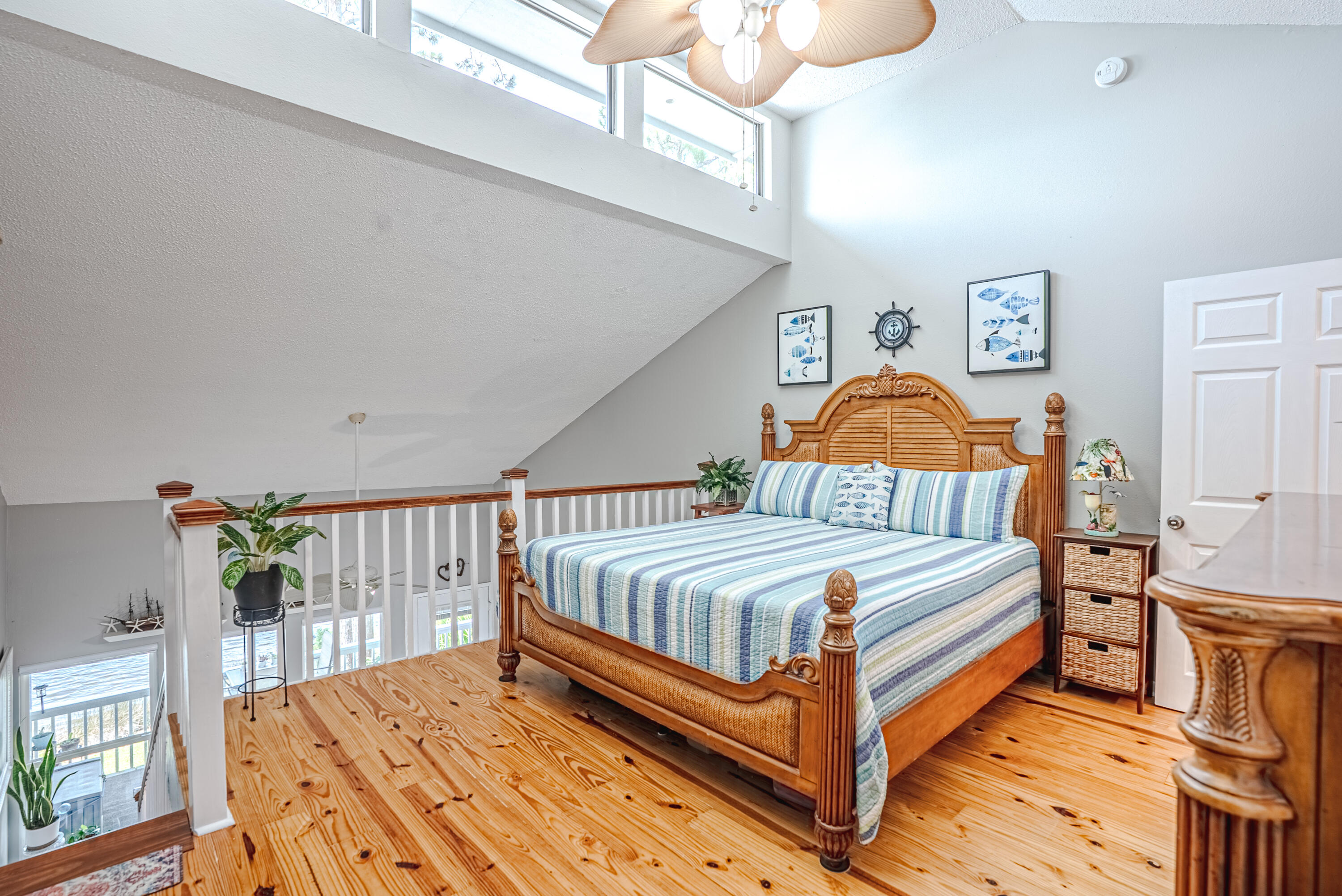 DOCKSIDE NORTH CONDO - Residential