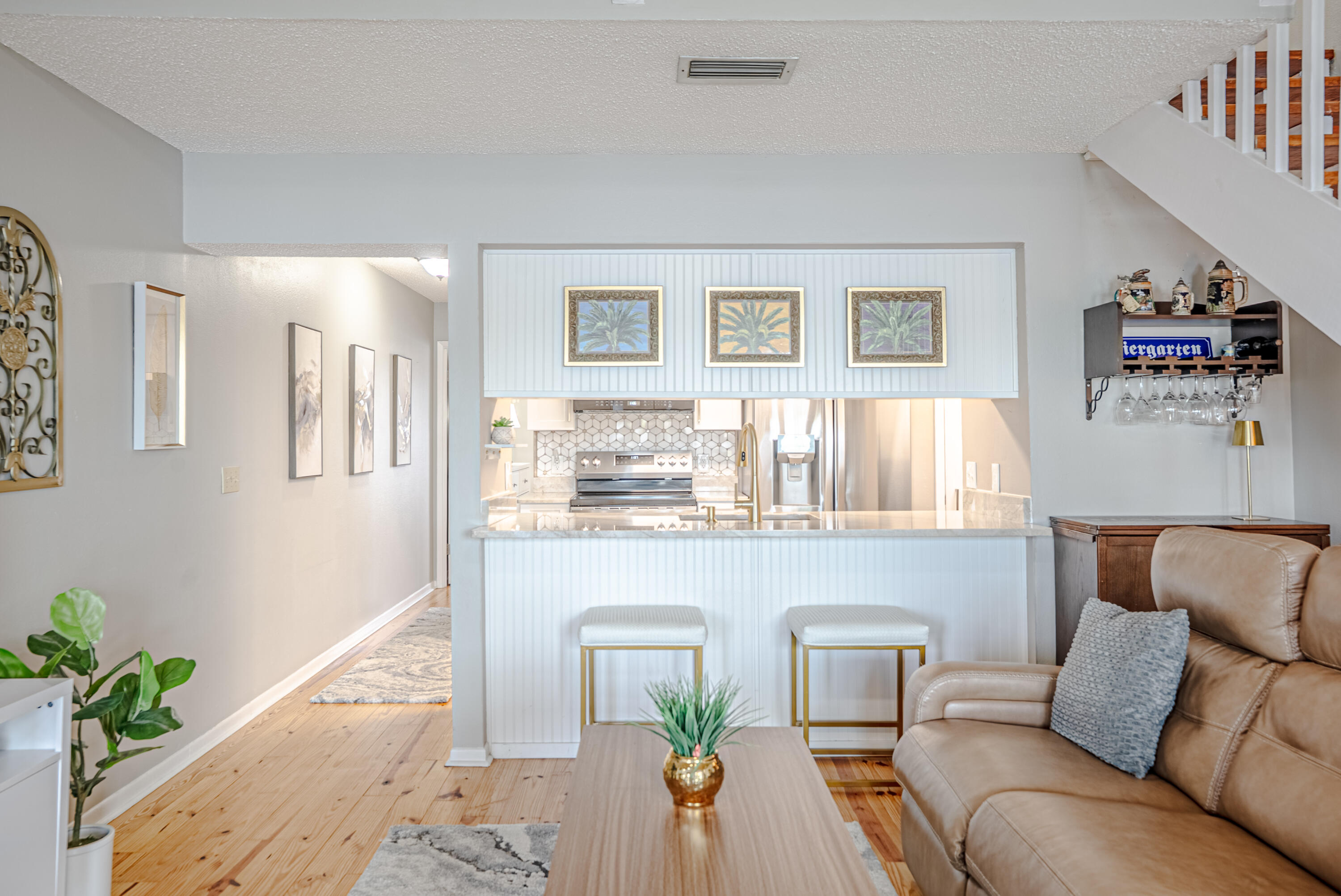 DOCKSIDE NORTH CONDO - Residential