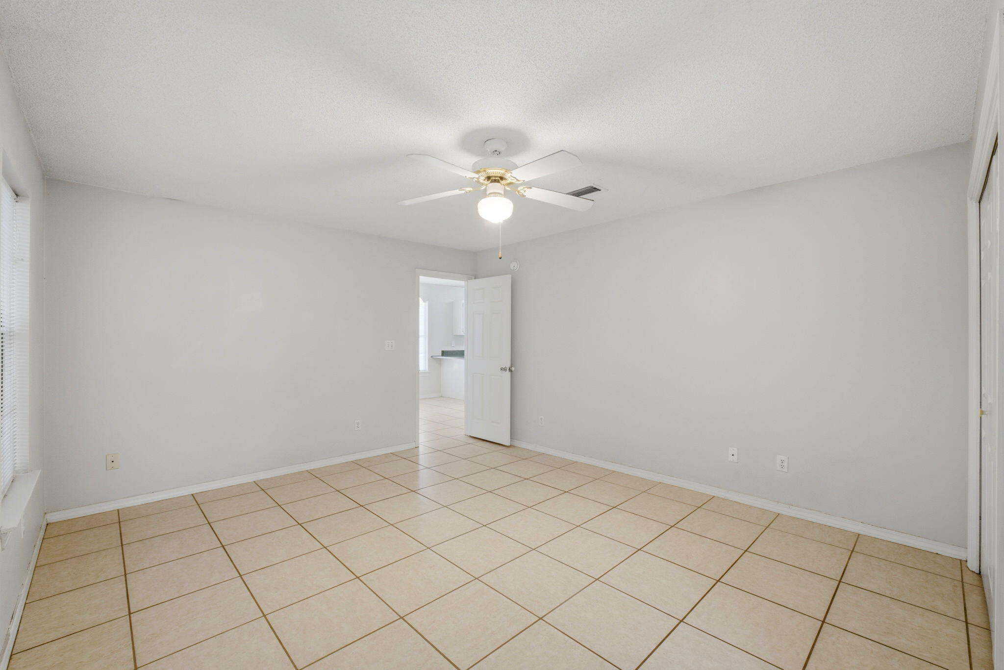 SOUTHERN OAKS PLANTATION - Residential Lease