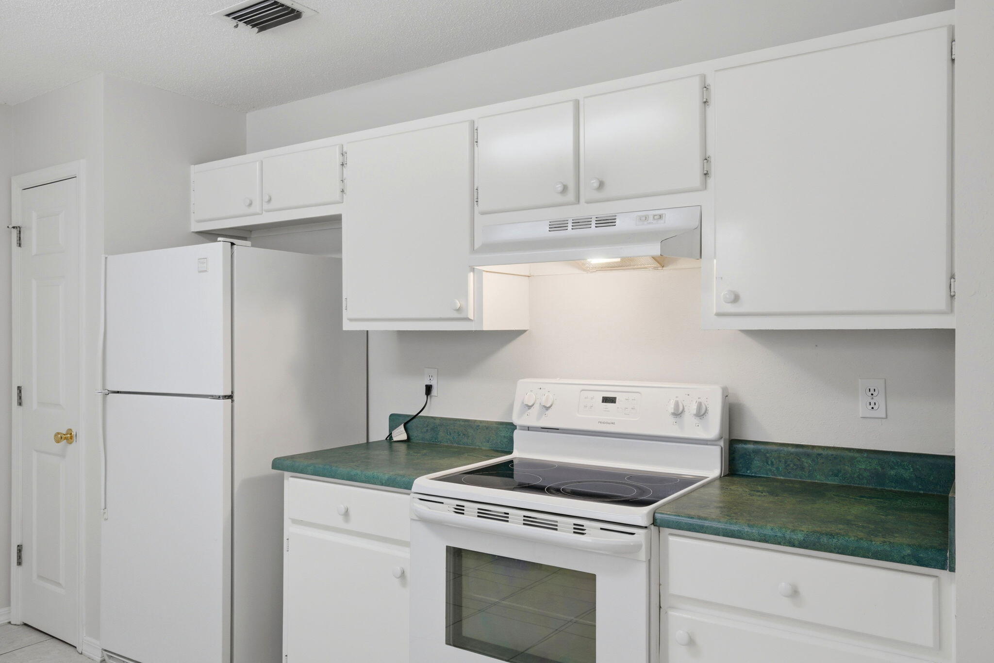 SOUTHERN OAKS PLANTATION - Residential Lease