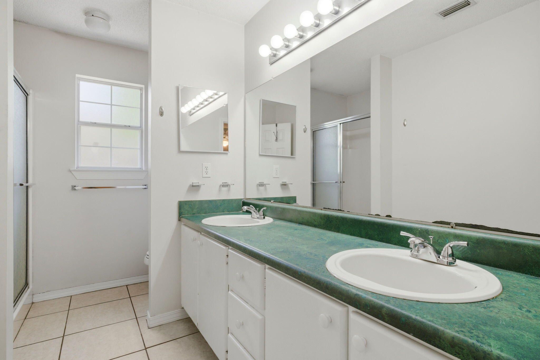 SOUTHERN OAKS PLANTATION - Residential Lease