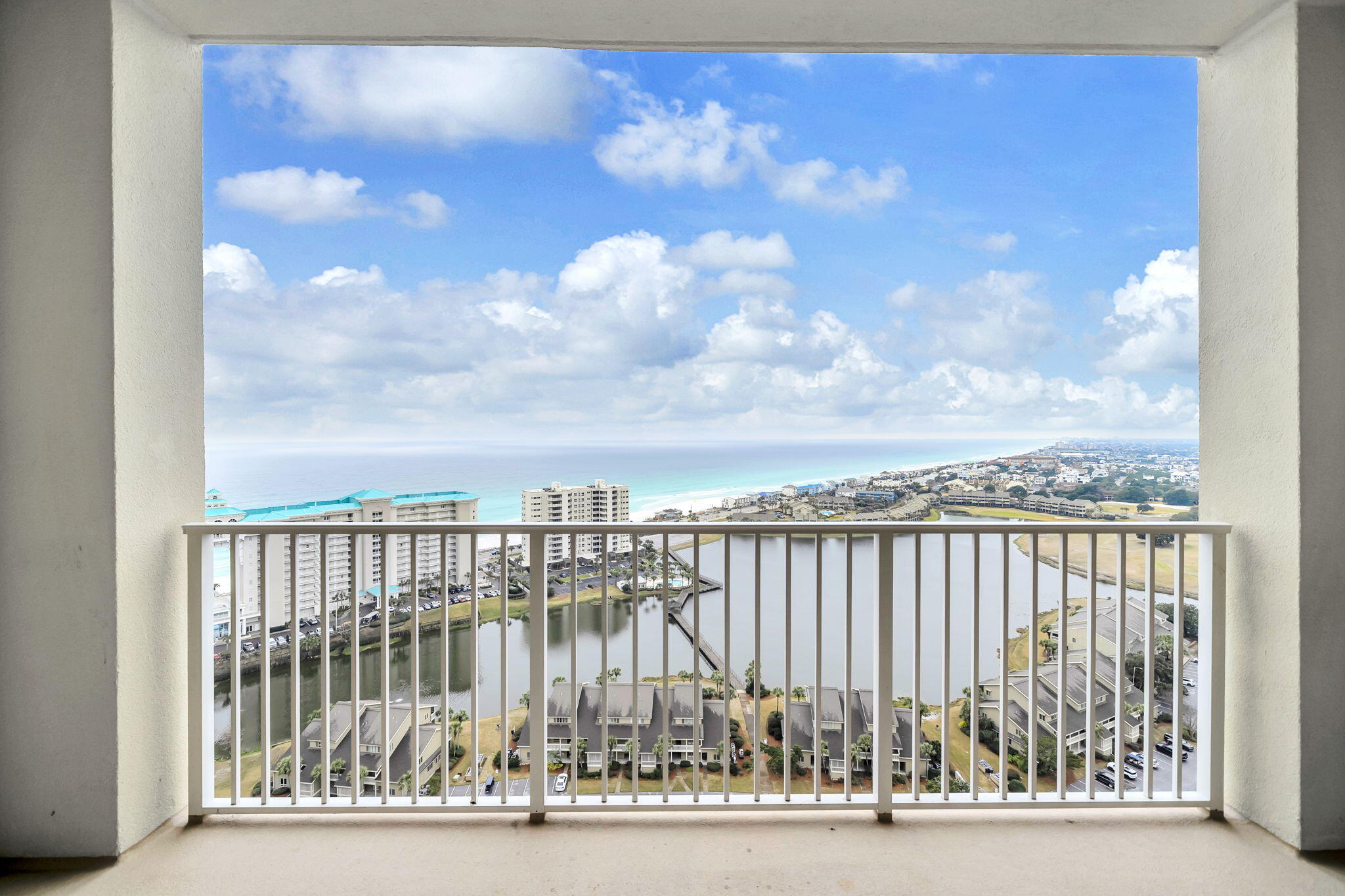 ARIEL DUNES II - Residential