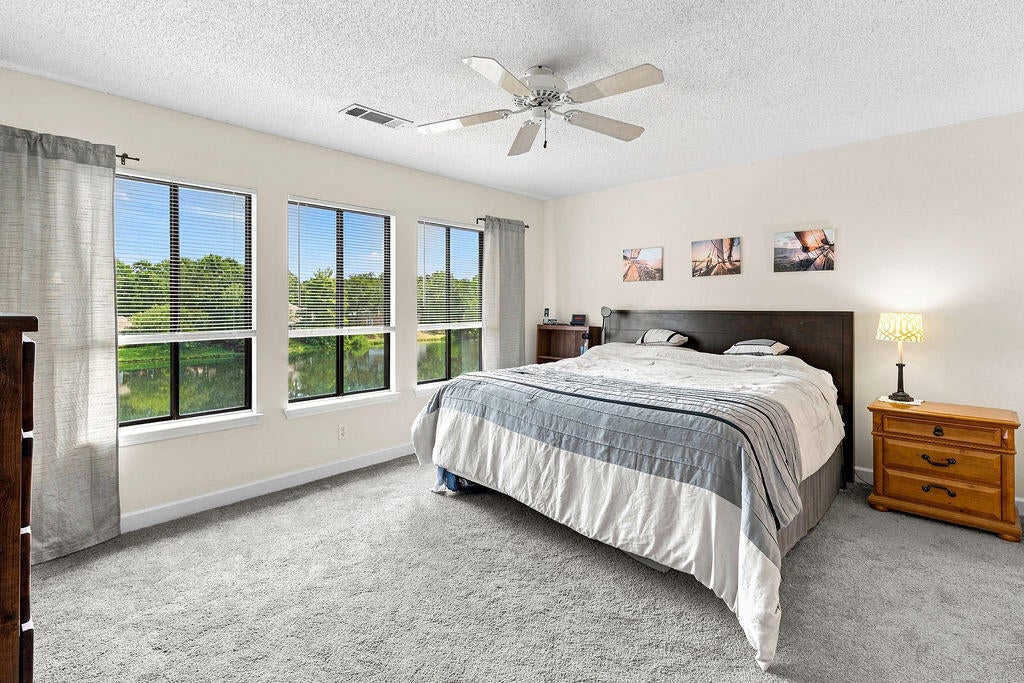 LAKESIDE CONDO AT BLUEWATER BAY - Residential