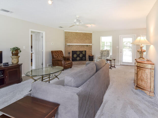 HERITAGE HILLS UNIT 1 - Residential