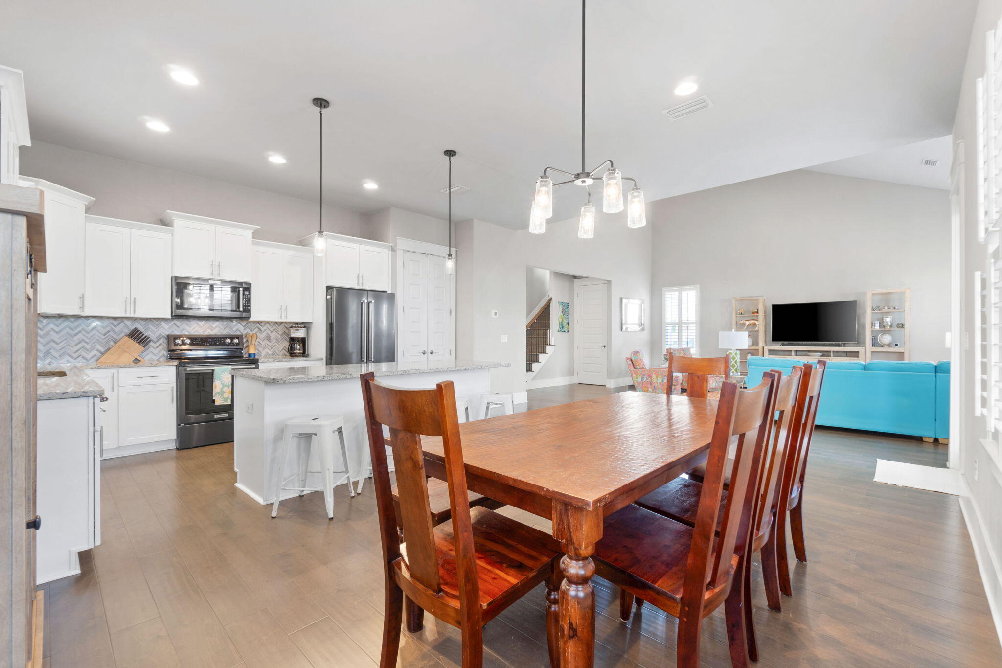 FRANGISTA BEACH 2ND ADDN - Residential