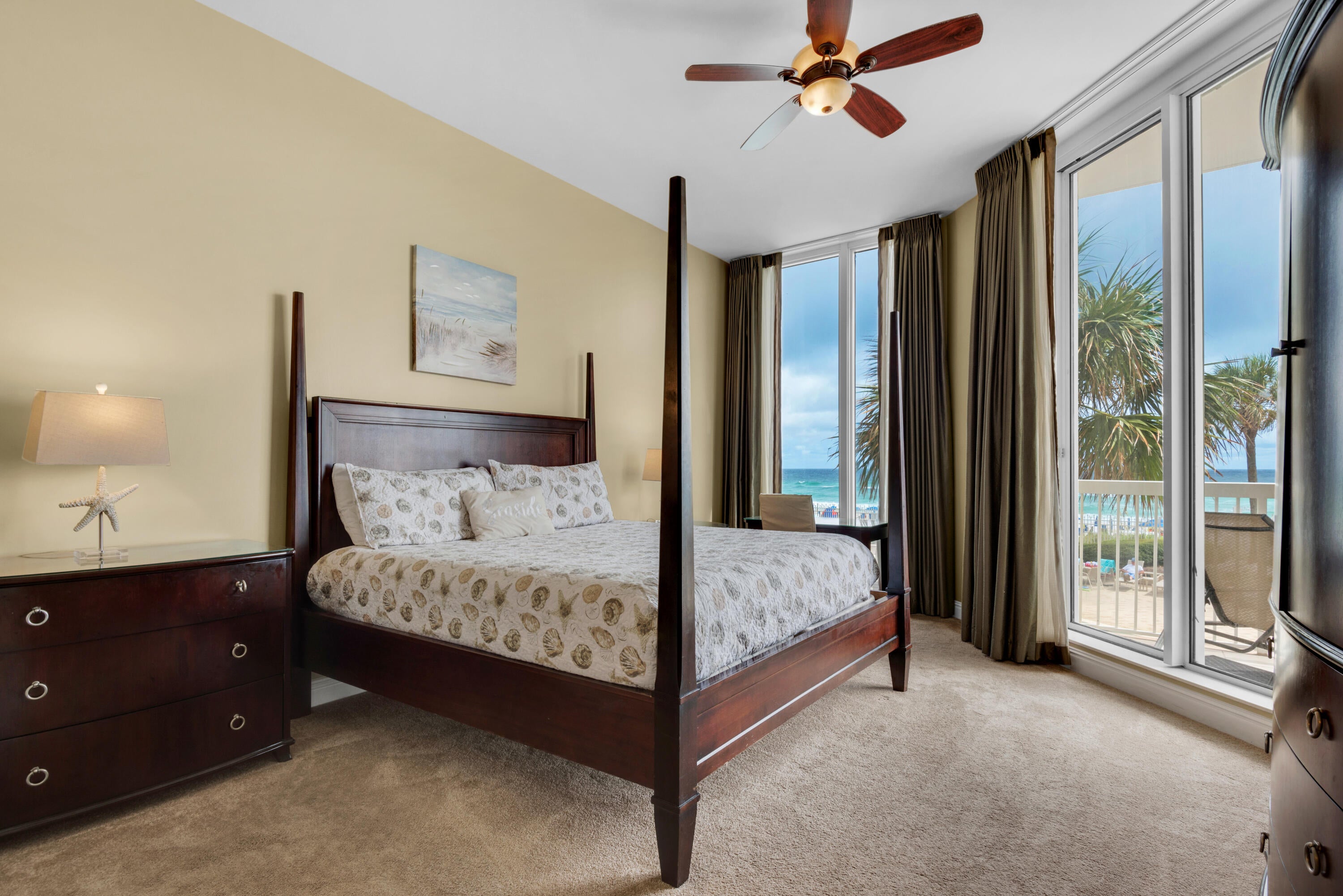 SILVER BEACH TOWERS - Residential