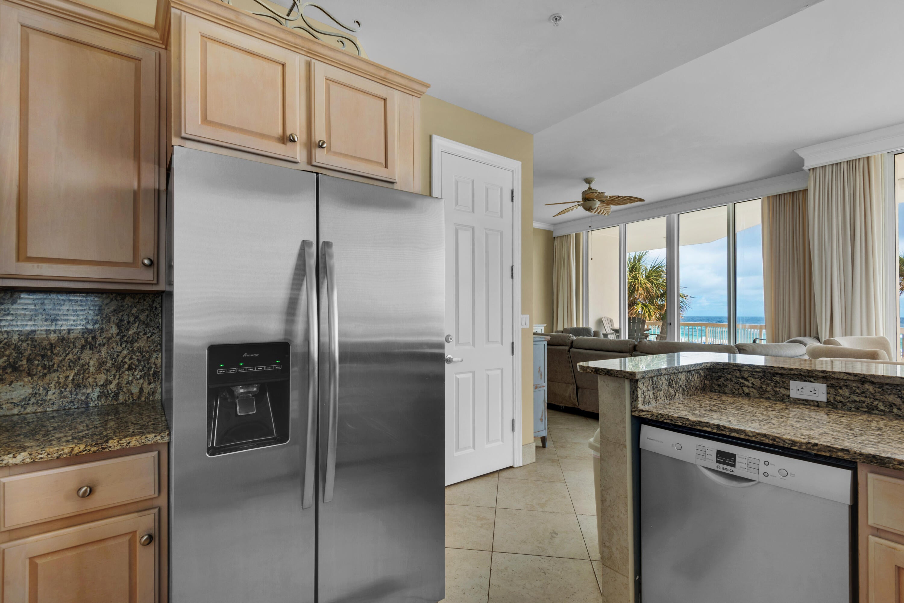 SILVER BEACH TOWERS - Residential