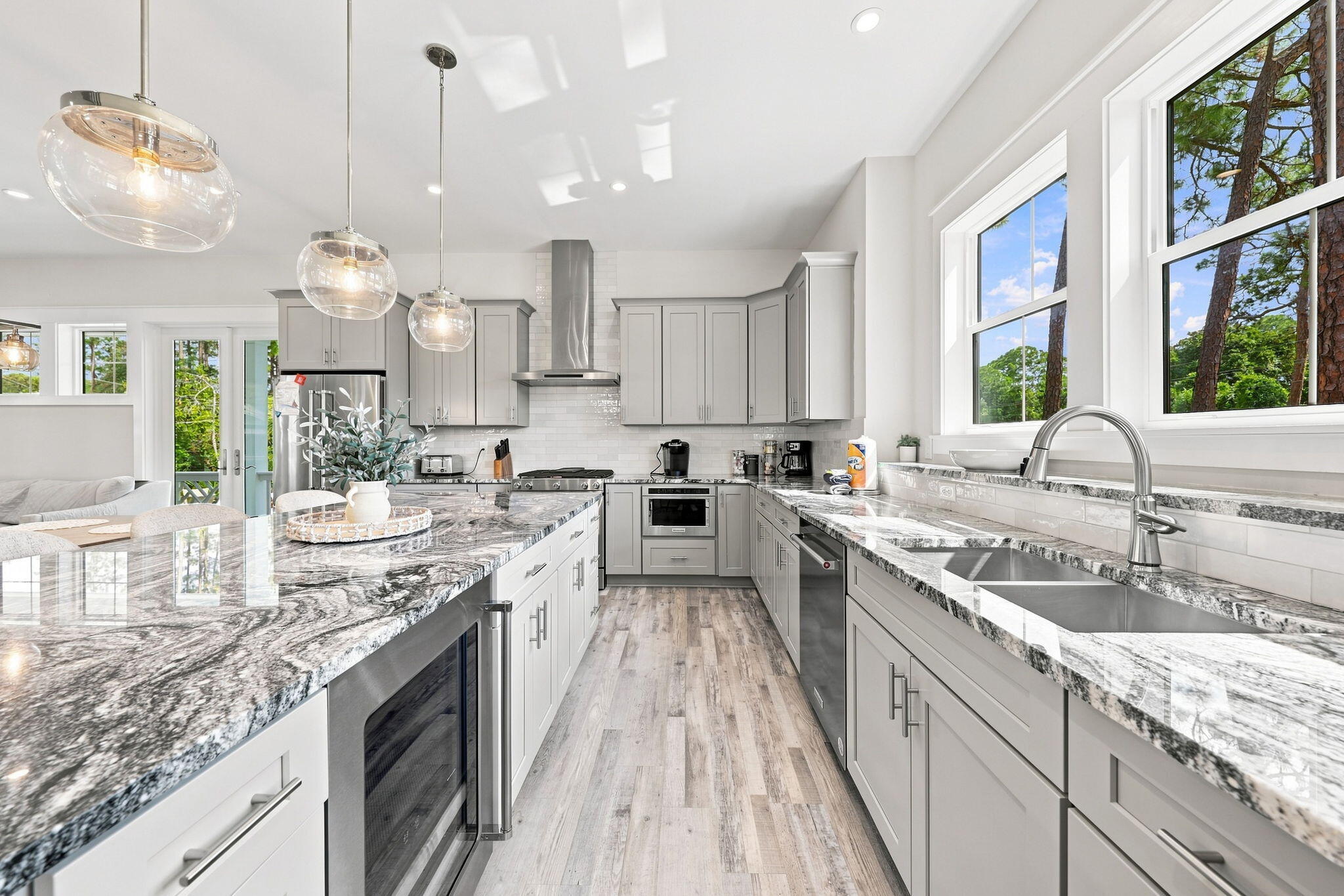 BEACH HIGHLAND - Residential