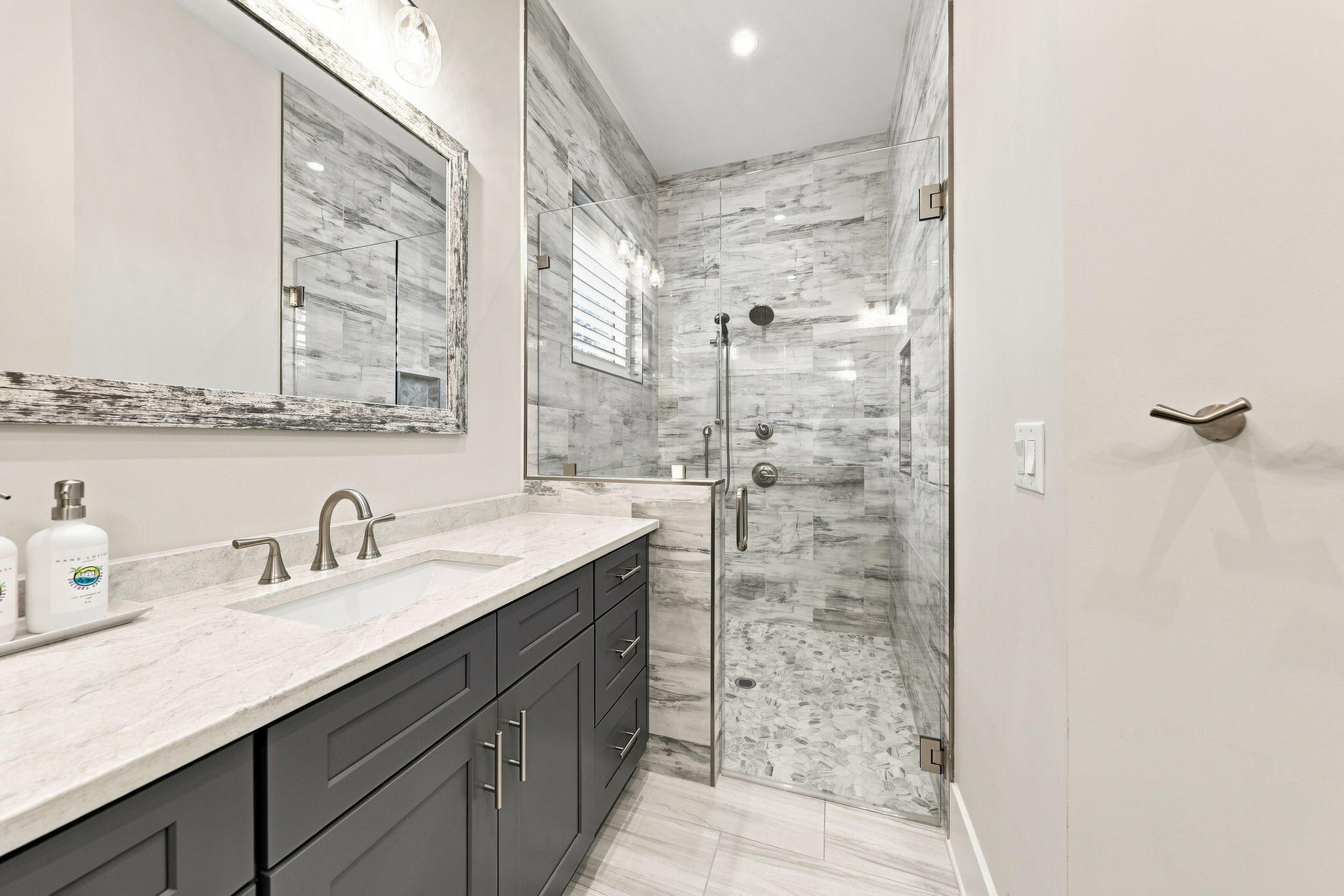 BEACH HIGHLAND - Residential