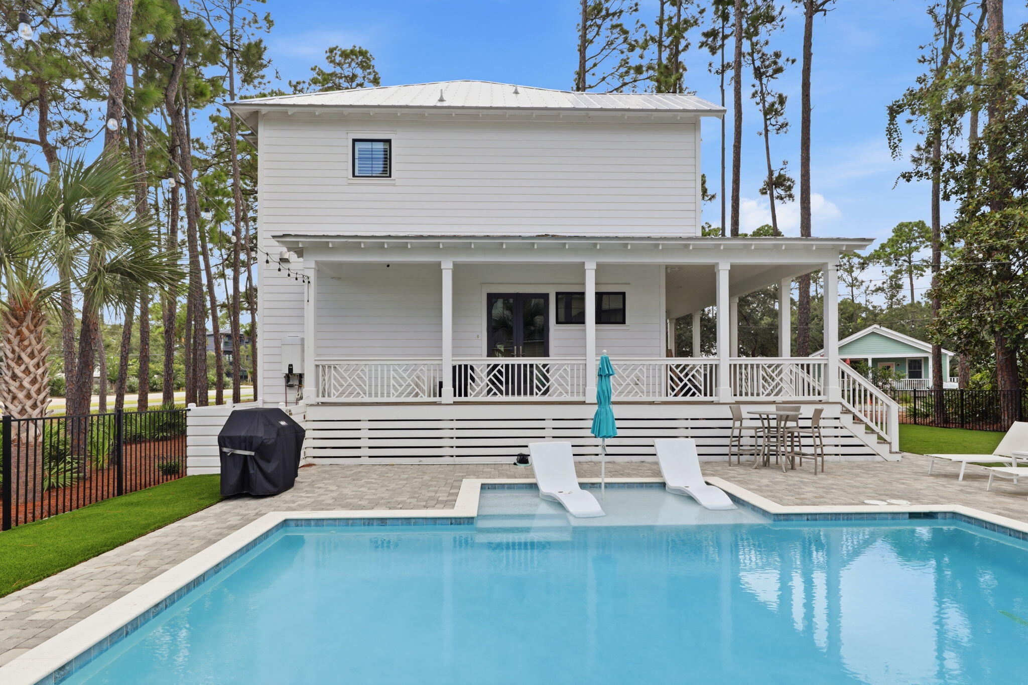 BEACH HIGHLAND - Residential